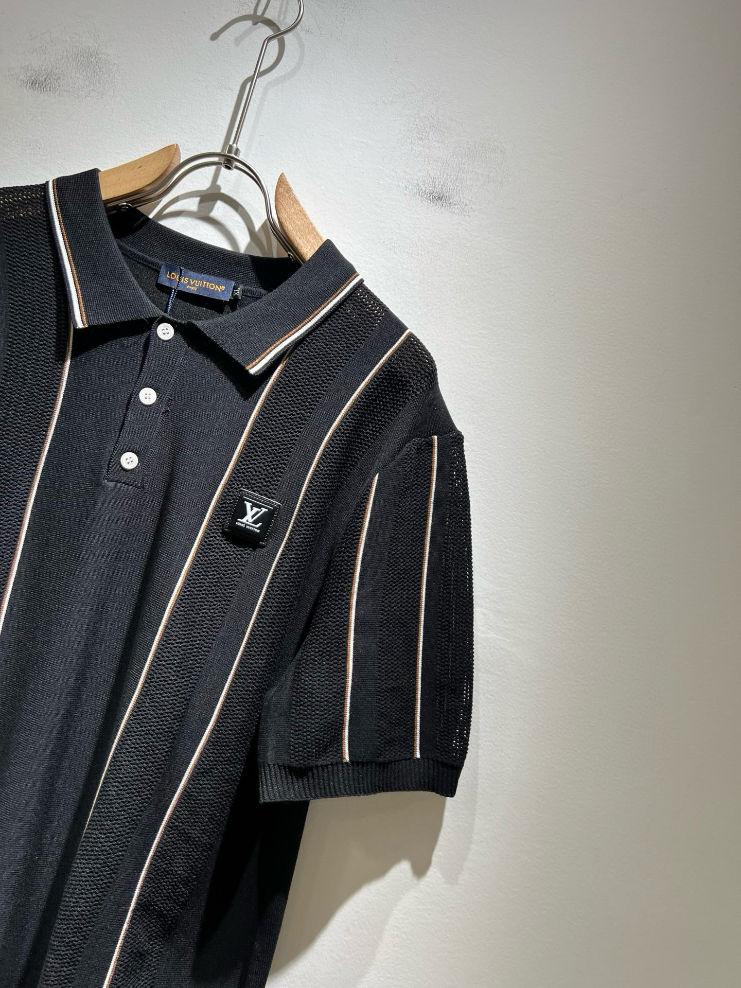 Louis Vuit*on 2025春夏路易家族轻奢翻领针织短袖！路易家族的新高端，细节品质永远的那么完