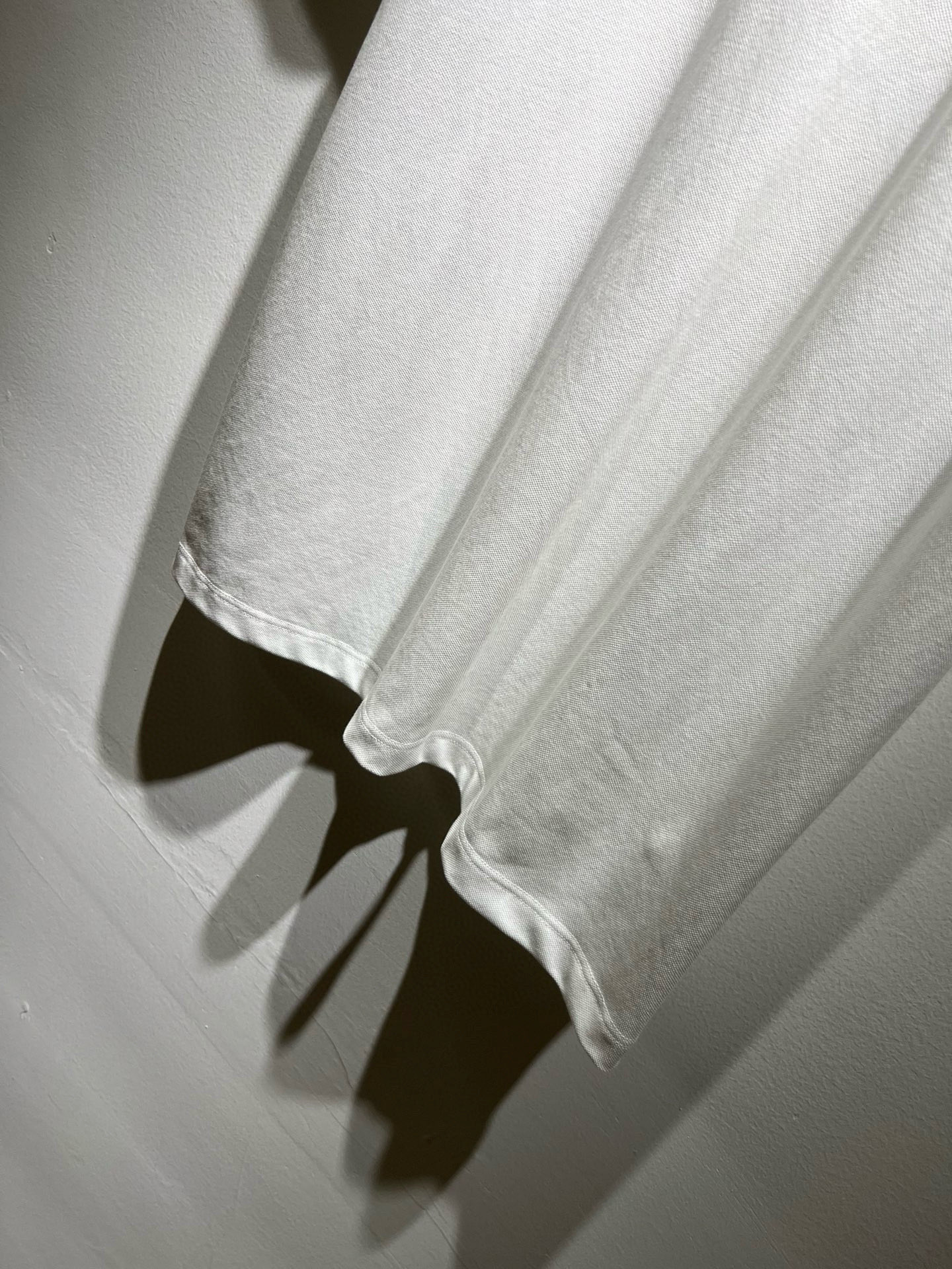 Bur*erry 巴*莉 2025春夏新款男士短袖Polo衫，品牌最新设计元素！既不单调也不复杂,恰到好