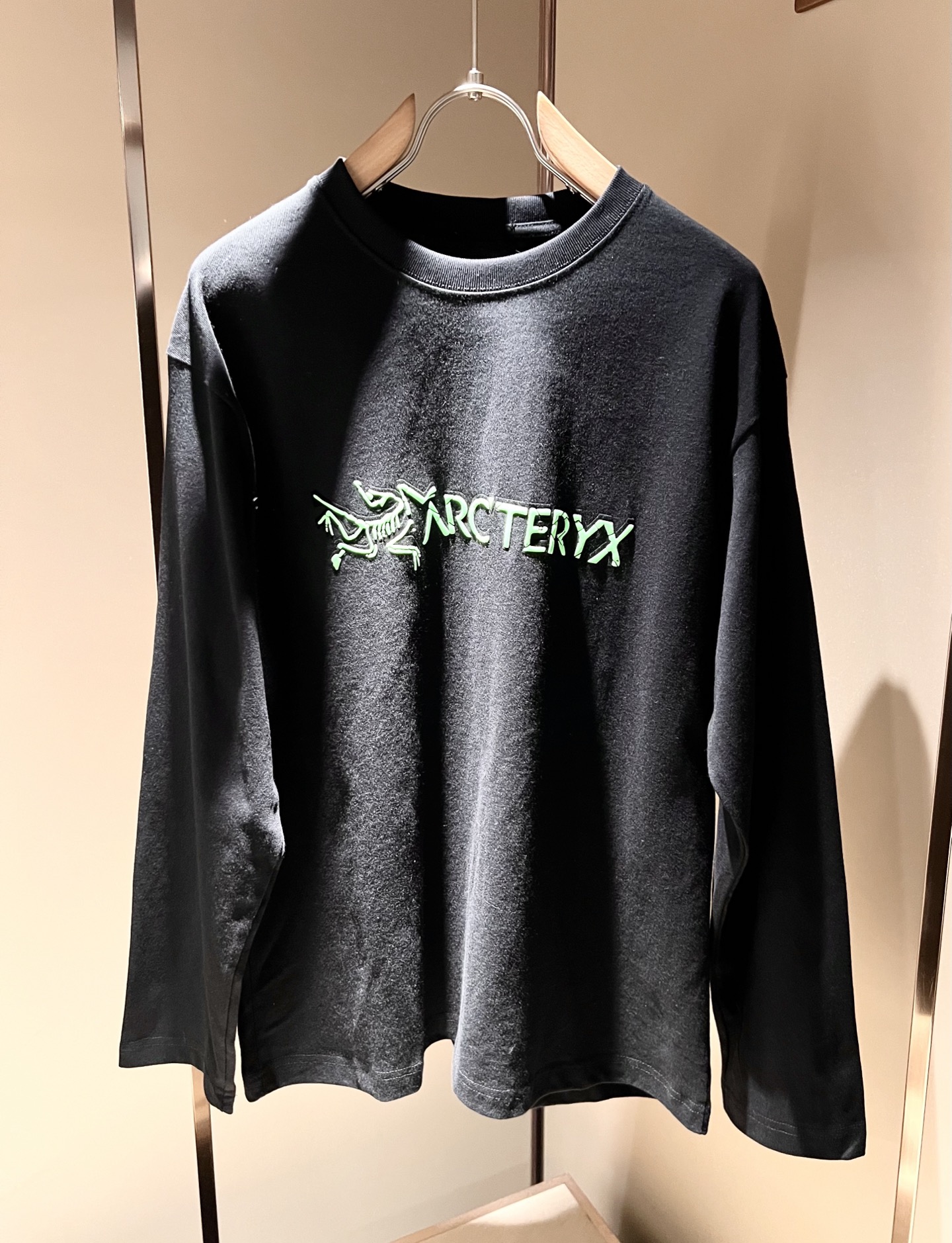 ARCTER*X始*祖鸟 2025春夏新款男士打底衫，户外品牌可能大家第一想到的就是加拿大鹅、始祖鸟。给