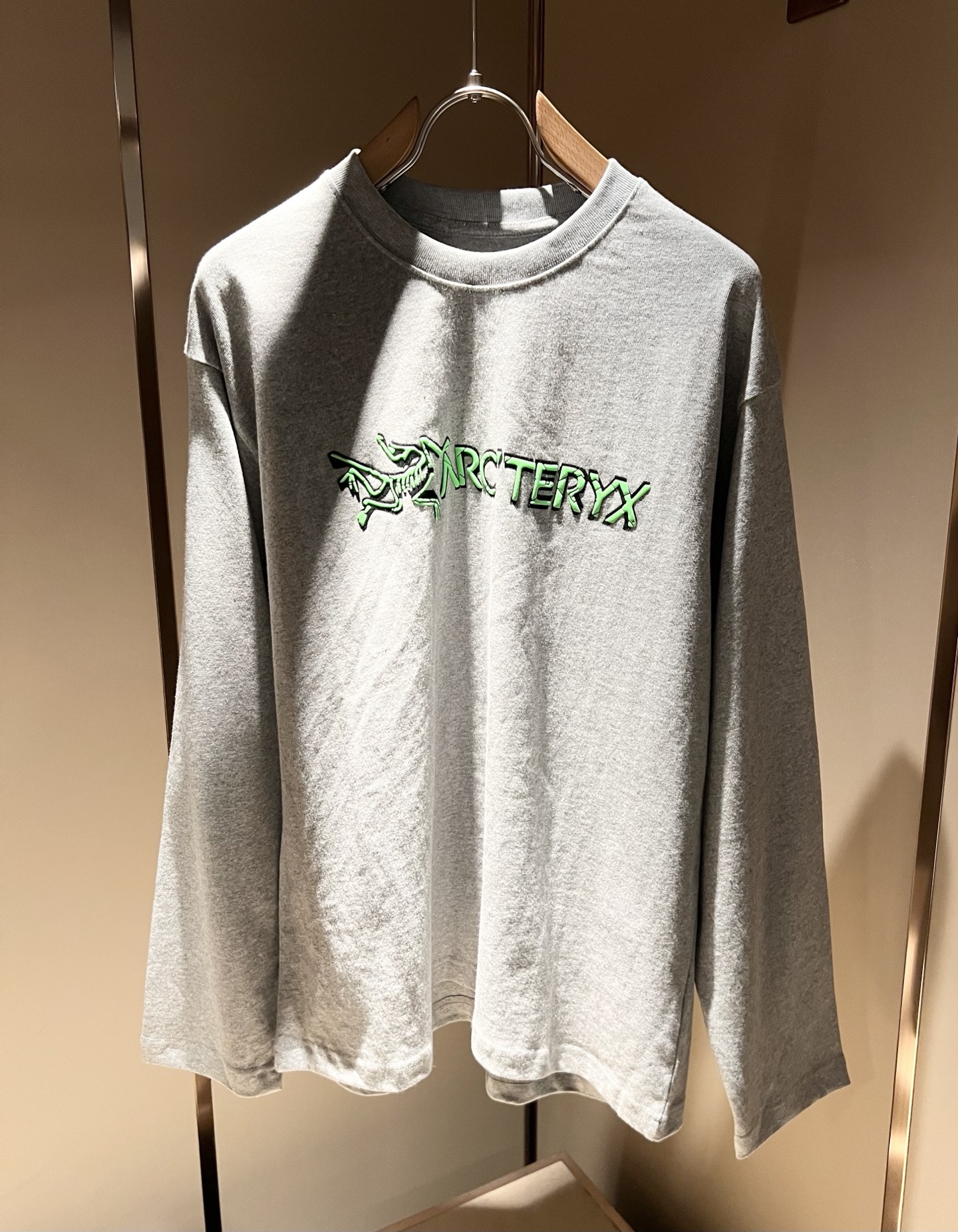 ARCTER*X始*祖鸟 2025春夏新款男士打底衫，户外品牌可能大家第一想到的就是加拿大鹅、始祖鸟。给