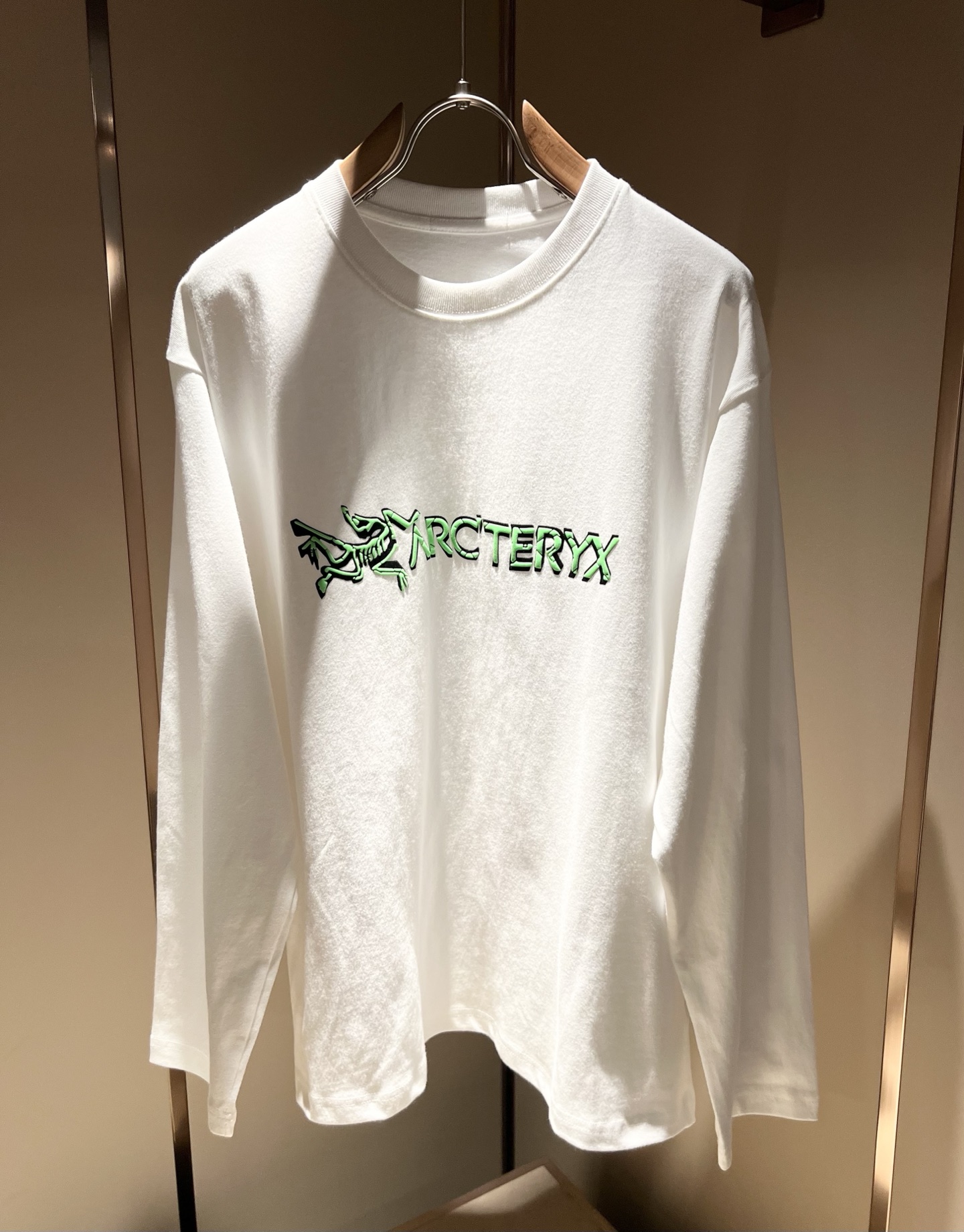 ARCTER*X始*祖鸟 2025春夏新款男士打底衫，户外品牌可能大家第一想到的就是加拿大鹅、始祖鸟。给