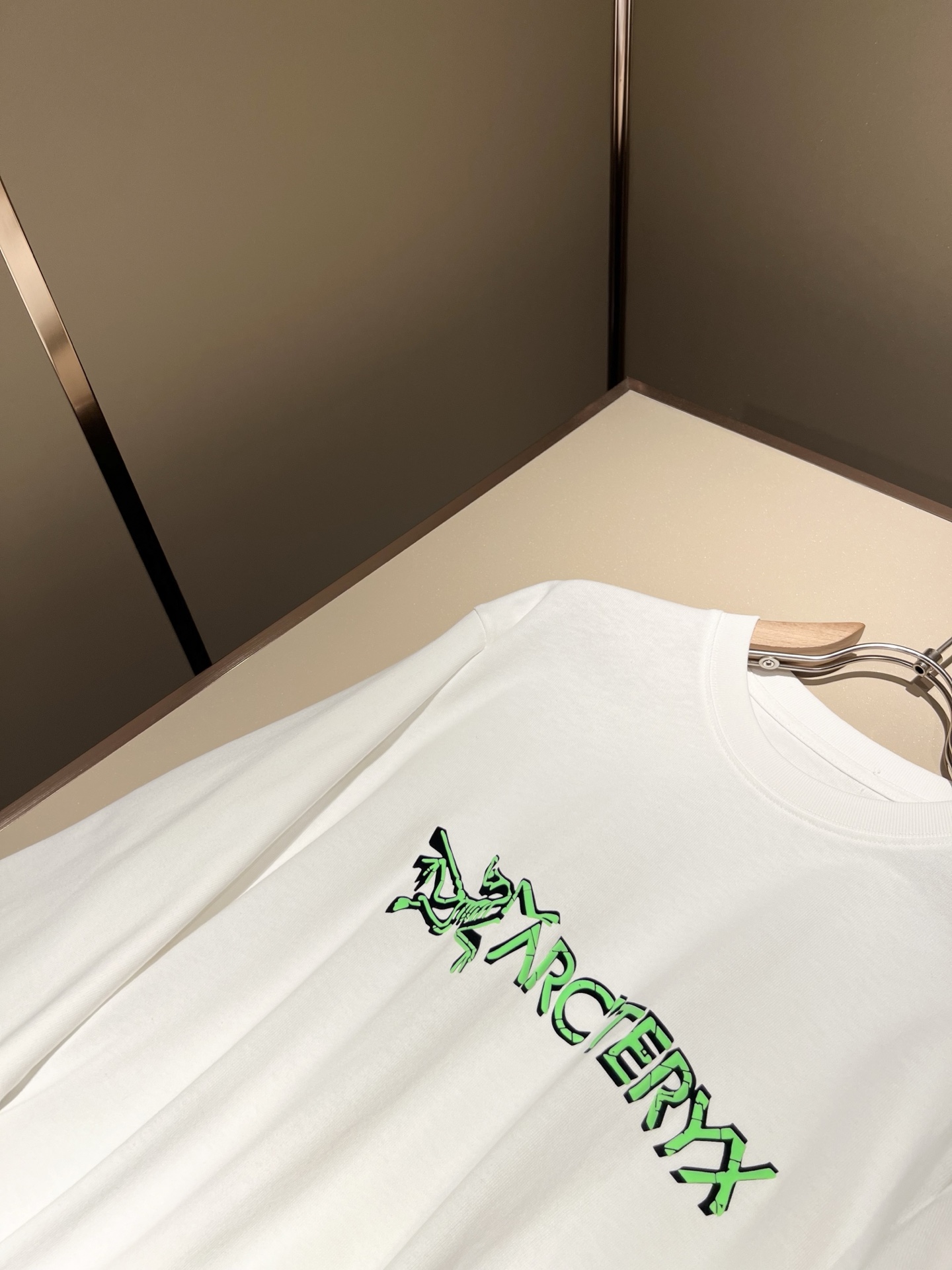 ARCTER*X始*祖鸟 2025春夏新款男士打底衫，户外品牌可能大家第一想到的就是加拿大鹅、始祖鸟。给