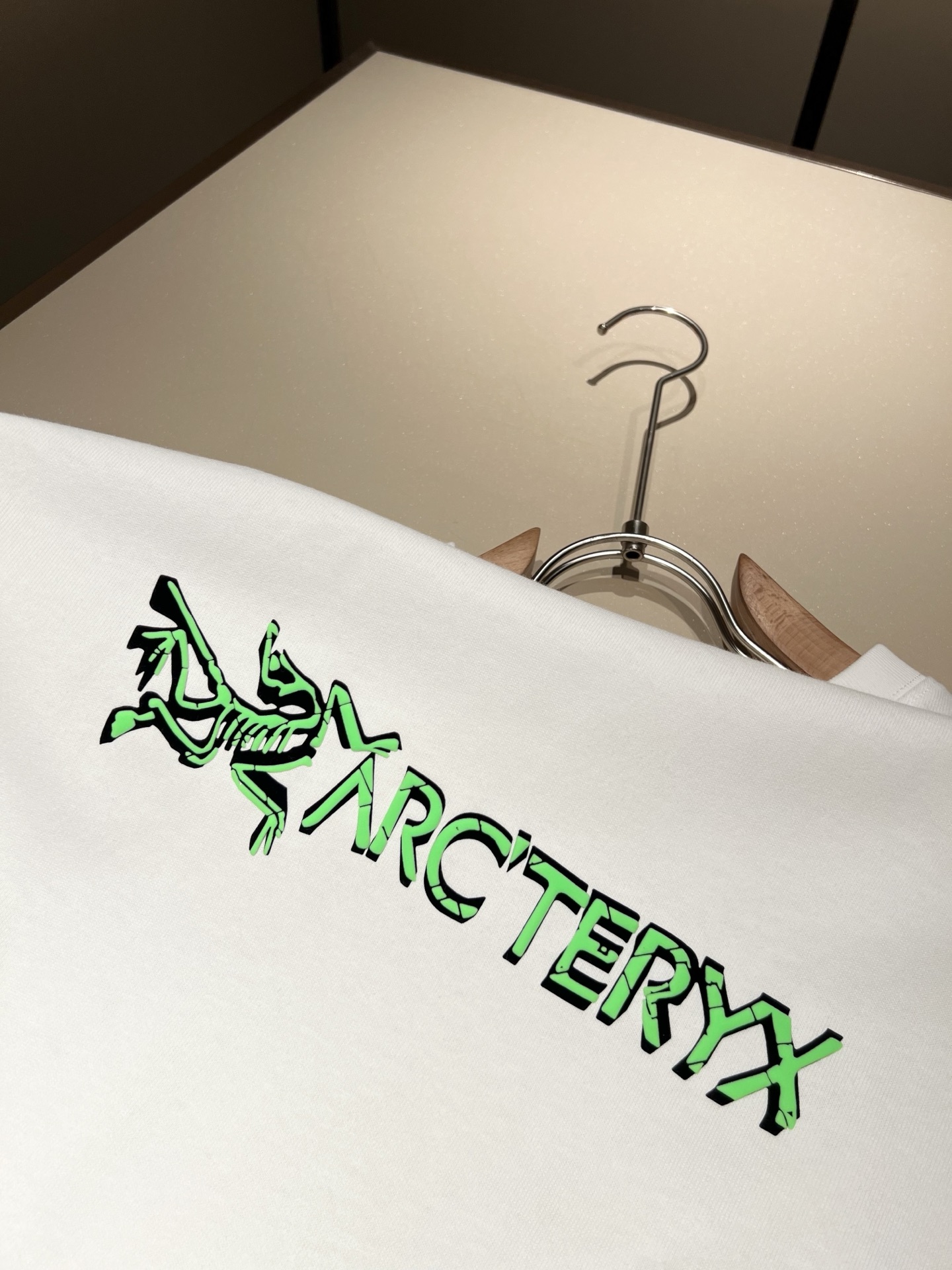 ARCTER*X始*祖鸟 2025春夏新款男士打底衫，户外品牌可能大家第一想到的就是加拿大鹅、始祖鸟。给