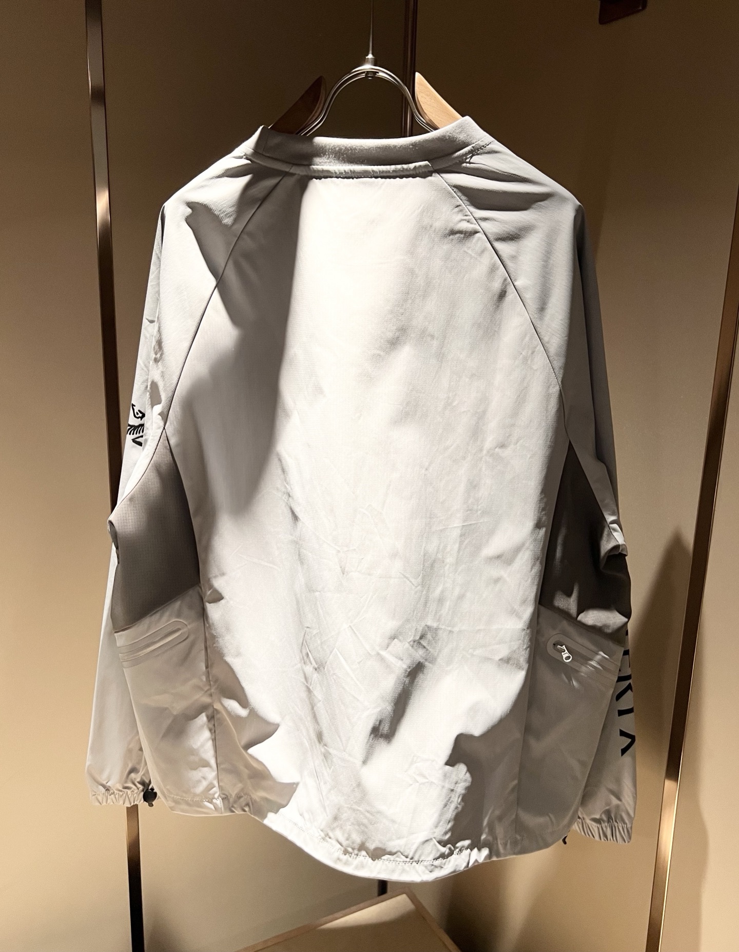 ARCTER*X始*祖鸟 2025秋冬新款男女同款👫休闲卫衣，户外品牌可能大家第一想到的就是加拿大鹅、始