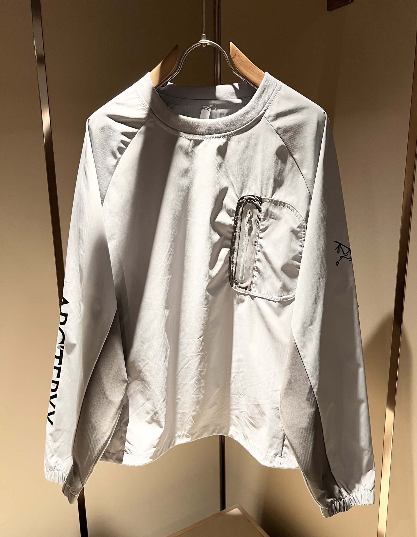 ARCTER*X始*祖鸟 2025秋冬新款男女同款👫休闲卫衣，户外品牌可能大家第一想到的就是加拿大鹅、始