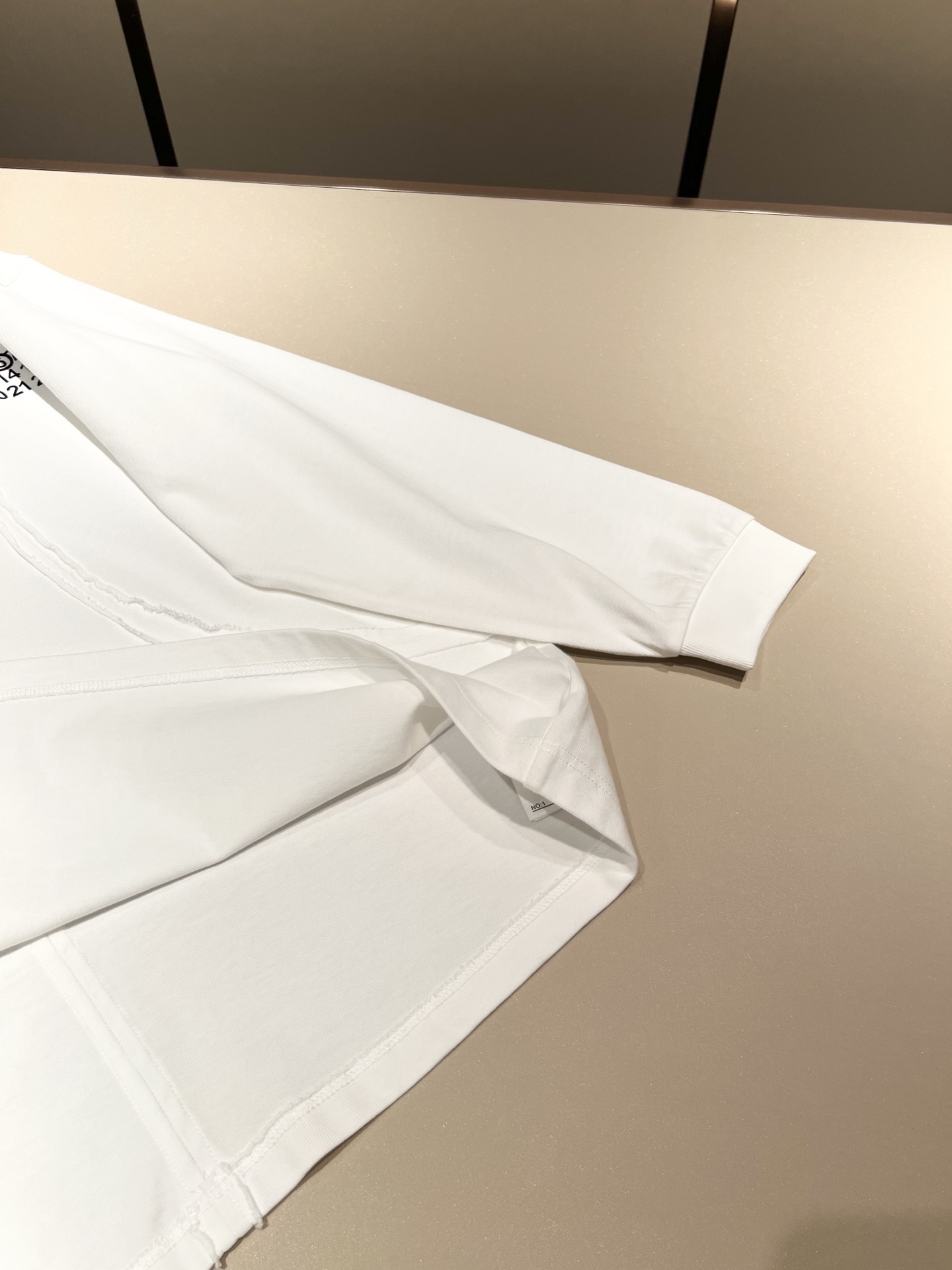 马吉拉 maison margiel 2025秋冬新款男女同款👫休闲卫衣，专柜同步发售！定制专属面料，胸