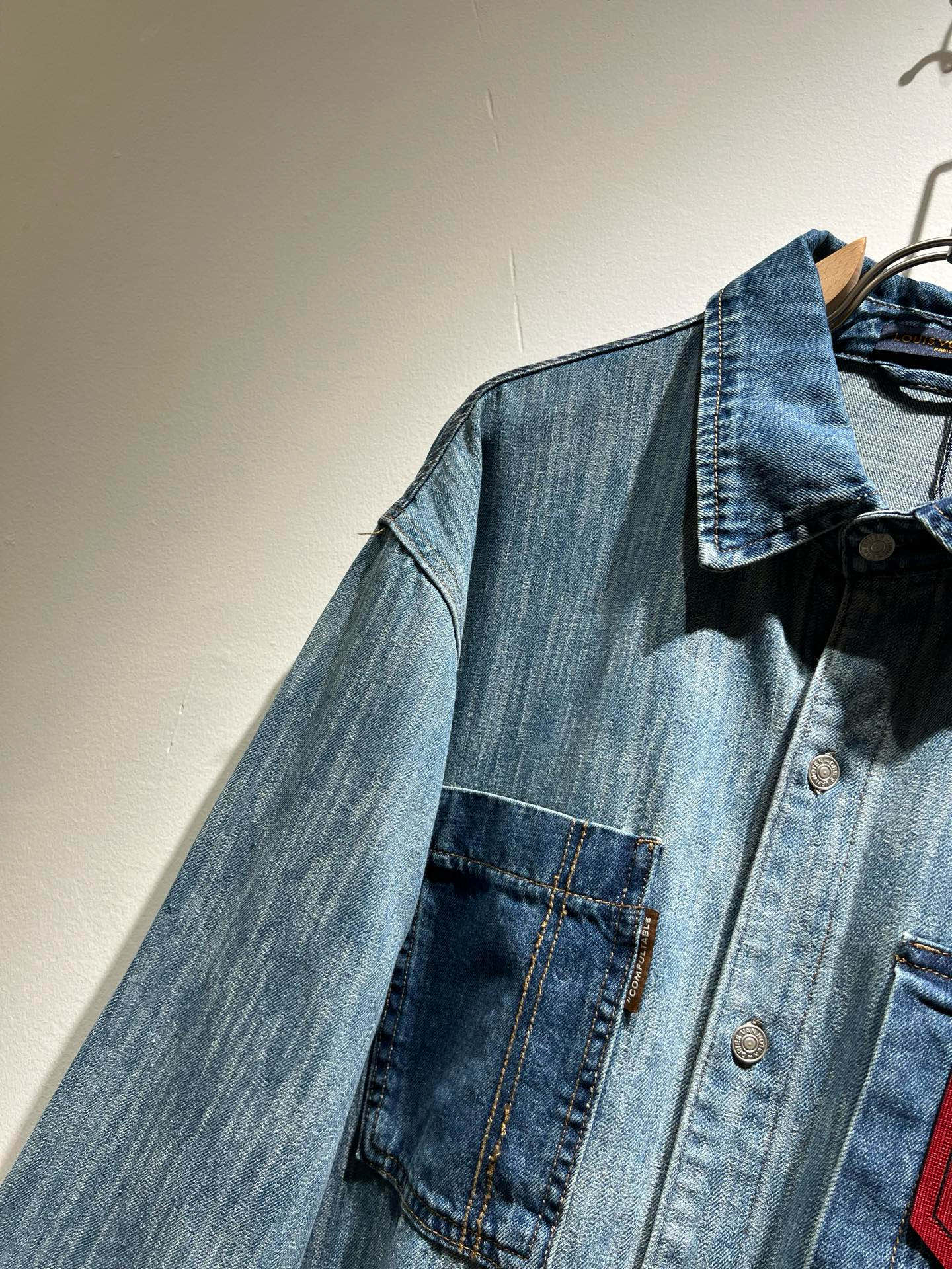 Louis Vuit*on 路易*登 2025早春新款轻奢男女同款👫牛仔衬衣款，路易家族的新高端，细节品