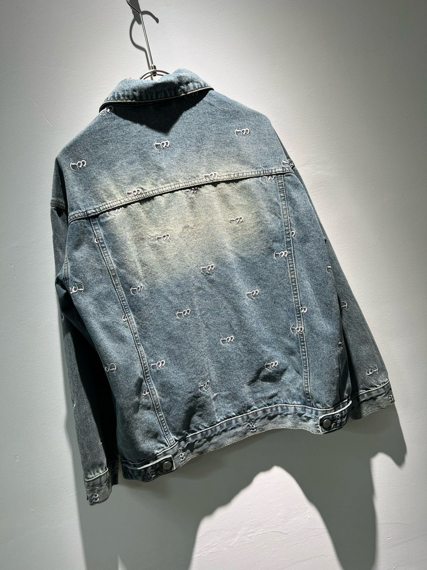 Louis Vuit*on 路易*登 2025秋冬新款轻奢男女同款👫牛仔夹克外套，路易家族的新高端，细节