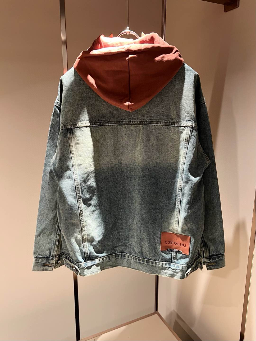 Louis Vuit*on 路易*登 2025秋冬新款轻奢男女同款👫牛仔夹克外套，路易家族的新高端，细节