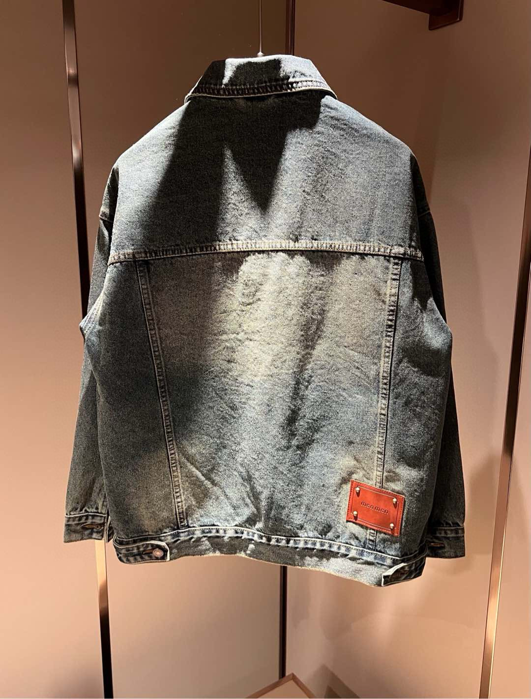 PRA*DA 普拉达 2025秋冬新款男女同款👫牛仔夹克外套，新品发售！牛仔兰高级百搭实用主义不哗众取宠