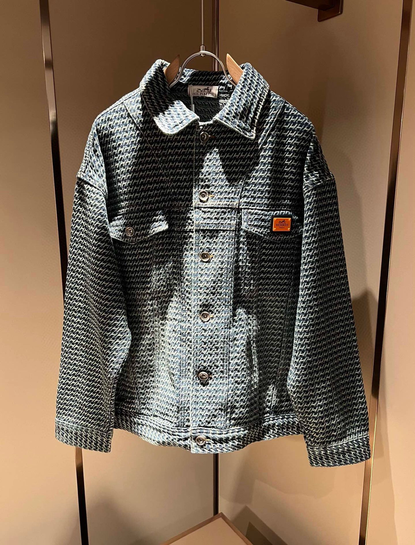 Her*mes爱*仕2025秋冬新款牛仔夹克外套，全新升级百搭基础款，低调奢华，品格之选！甄选优质牛仔面