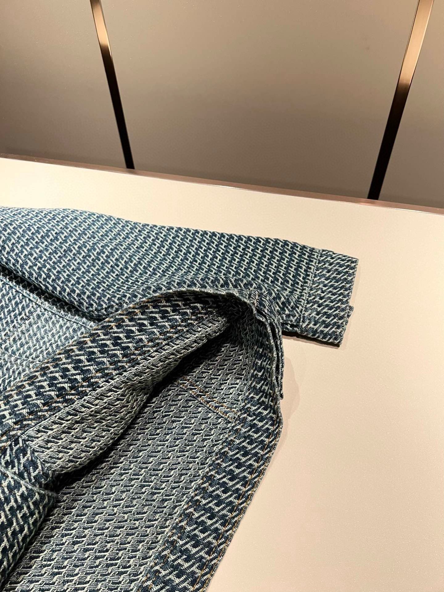 Her*mes爱*仕2025秋冬新款牛仔夹克外套，全新升级百搭基础款，低调奢华，品格之选！甄选优质牛仔面