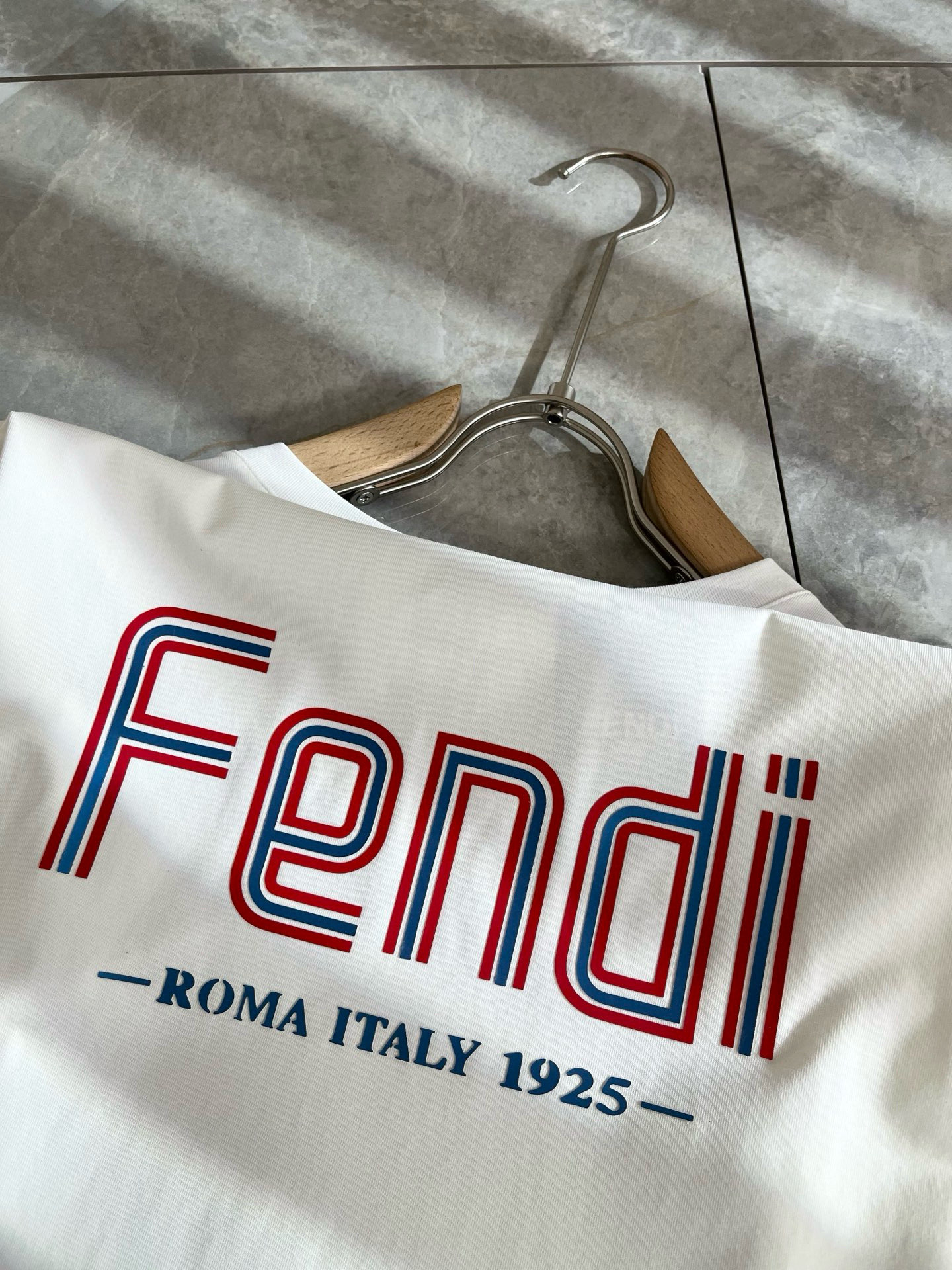 FEN*I 芬*迪2025春夏新款FD家族FF男女同款👫短袖T恤，男女同款👫百搭极简短袖。意大利原厂订单