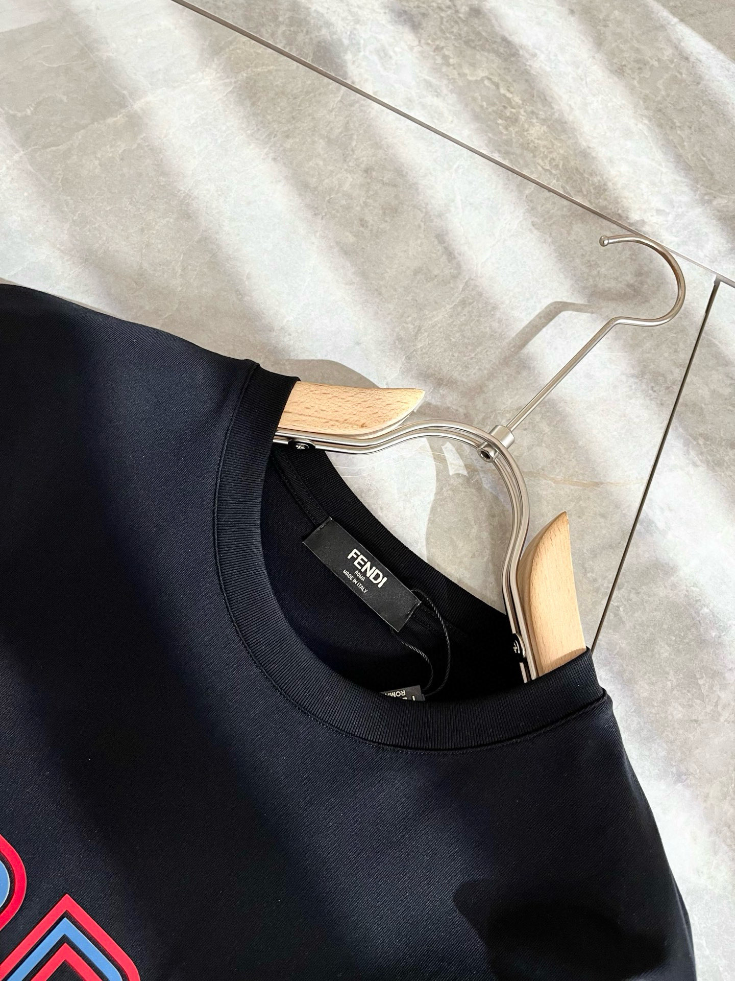 FEN*I 芬*迪2025春夏新款FD家族FF男女同款👫短袖T恤，男女同款👫百搭极简短袖。意大利原厂订单