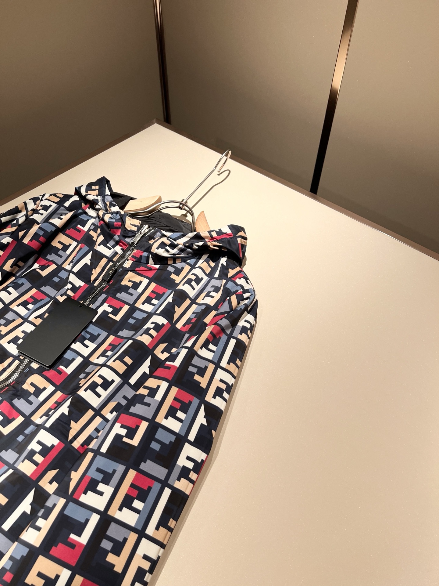 FEN*I 芬*迪 ⚠️双面夹克！2025春夏新款男士夹克外套，意大利原厂订单，FD家族人气单品，代表性