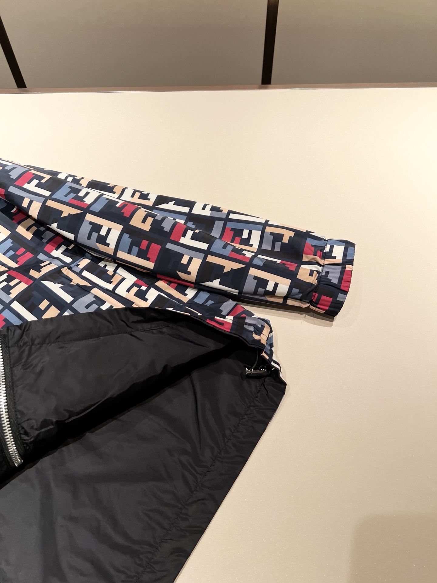 FEN*I 芬*迪 ⚠️双面夹克！2025春夏新款男士夹克外套，意大利原厂订单，FD家族人气单品，代表性