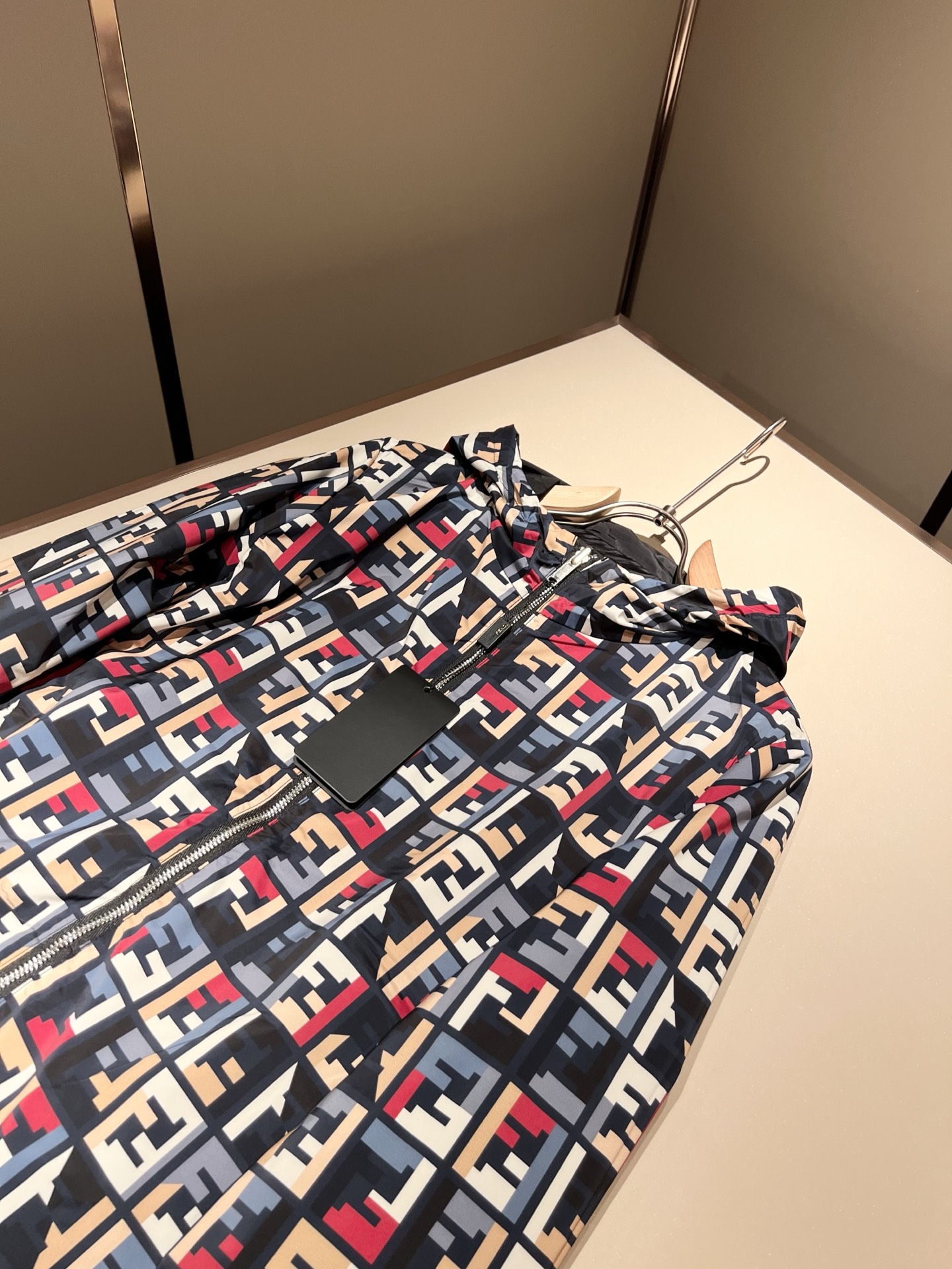 FEN*I 芬*迪 ⚠️双面夹克！2025春夏新款男士夹克外套，意大利原厂订单，FD家族人气单品，代表性