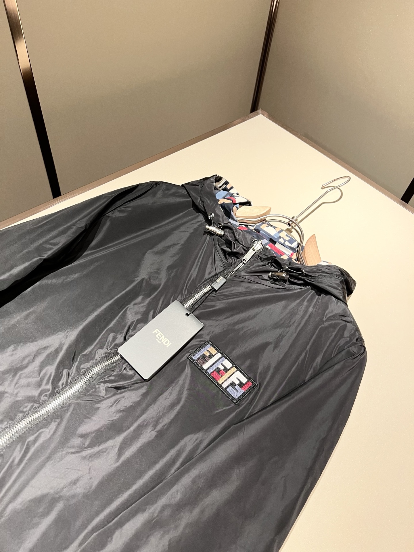 FEN*I 芬*迪 ⚠️双面夹克！2025春夏新款男士夹克外套，意大利原厂订单，FD家族人气单品，代表性