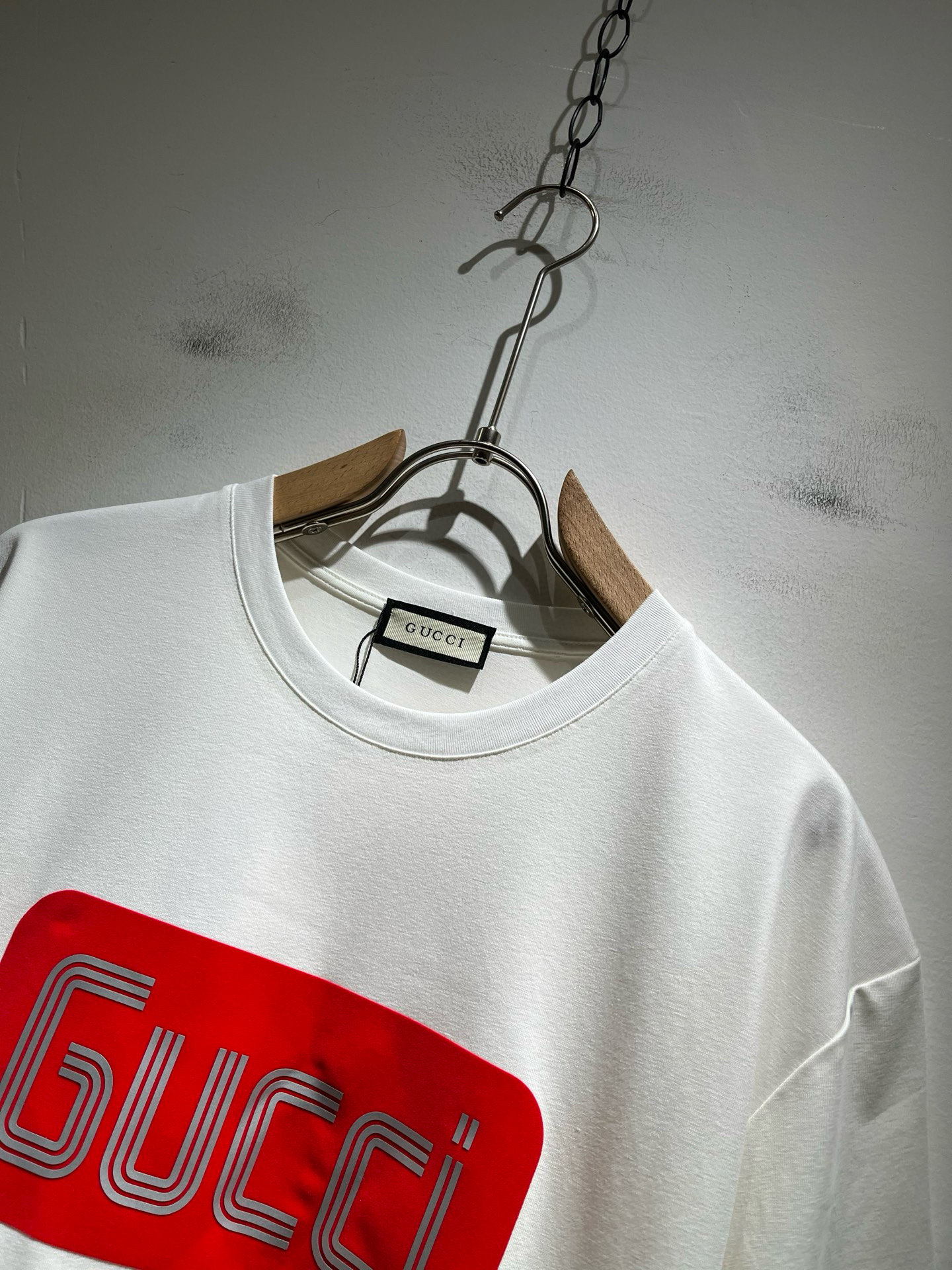 Gucc*古家 2025春夏新款男女同情侣款👫休闲宽松棉质圆领短袖T恤衫！贸易公司渠道稀出，同步官网发售