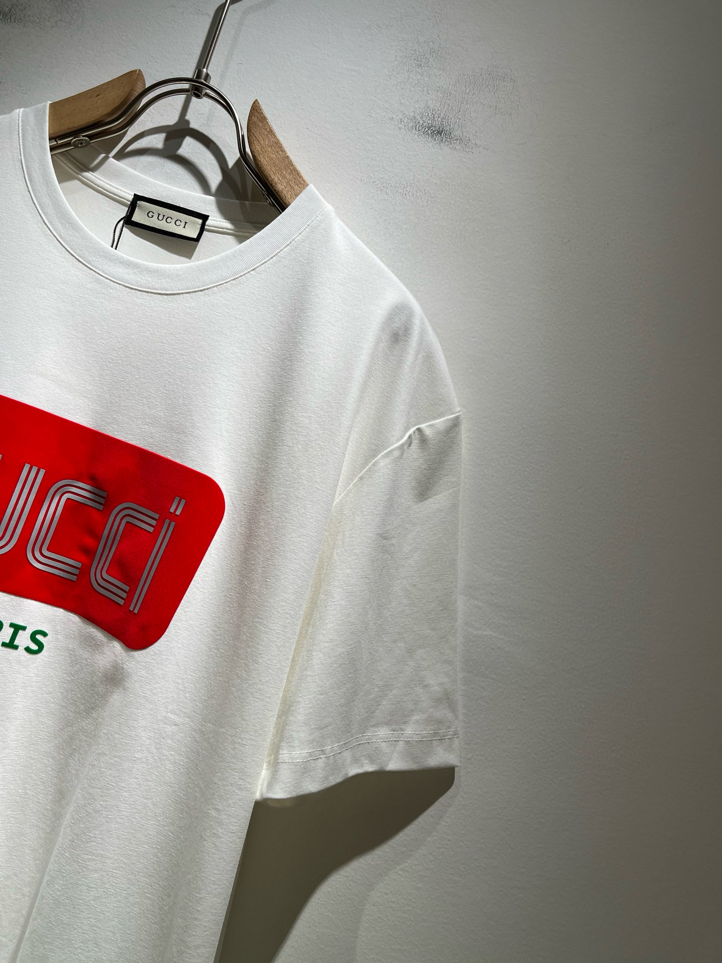 Gucc*古家 2025春夏新款男女同情侣款👫休闲宽松棉质圆领短袖T恤衫！贸易公司渠道稀出，同步官网发售