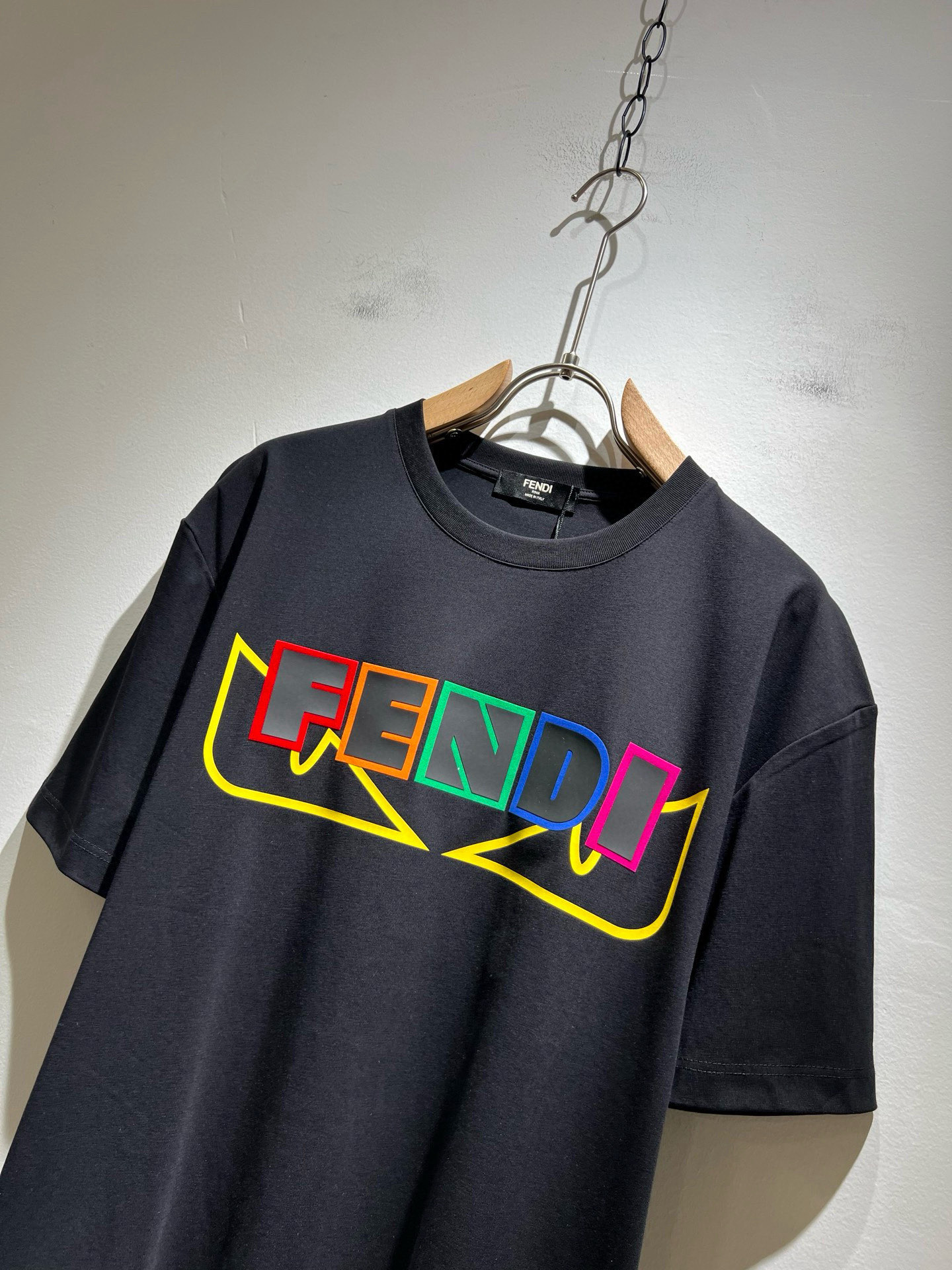 FEN*I 芬*迪2025春夏新款FD家族FF男女同款👫短袖T恤，男女同款👫百搭极简短袖。意大利原厂订单