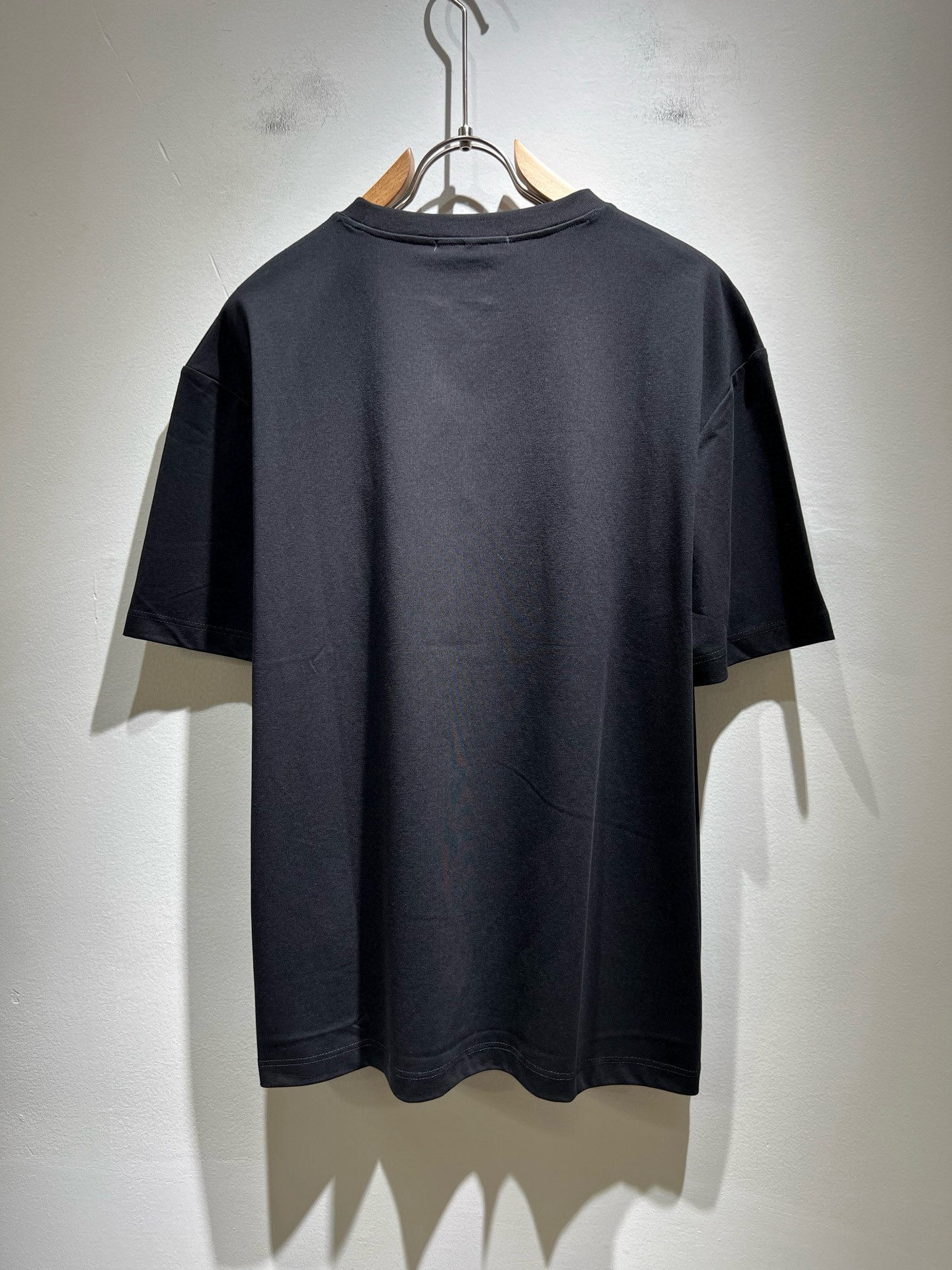 FEN*I 芬*迪2025春夏新款FD家族FF男女同款👫短袖T恤，男女同款👫百搭极简短袖。意大利原厂订单