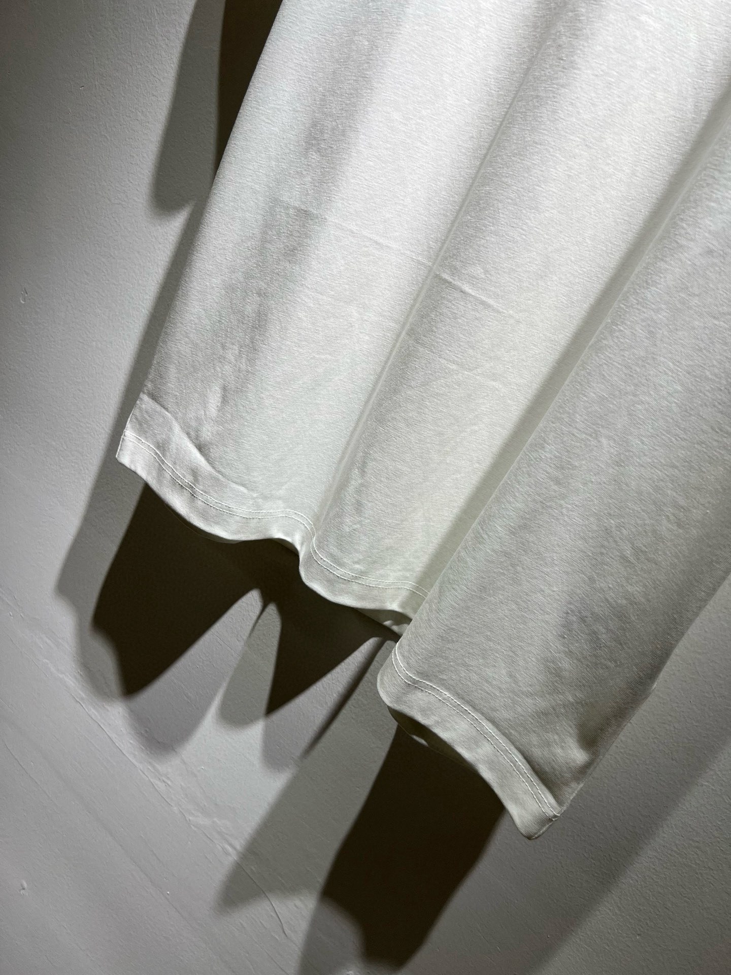 FEN*I 芬*迪2025春夏新款FD家族FF男女同款👫短袖T恤，男女同款👫百搭极简短袖。意大利原厂订单