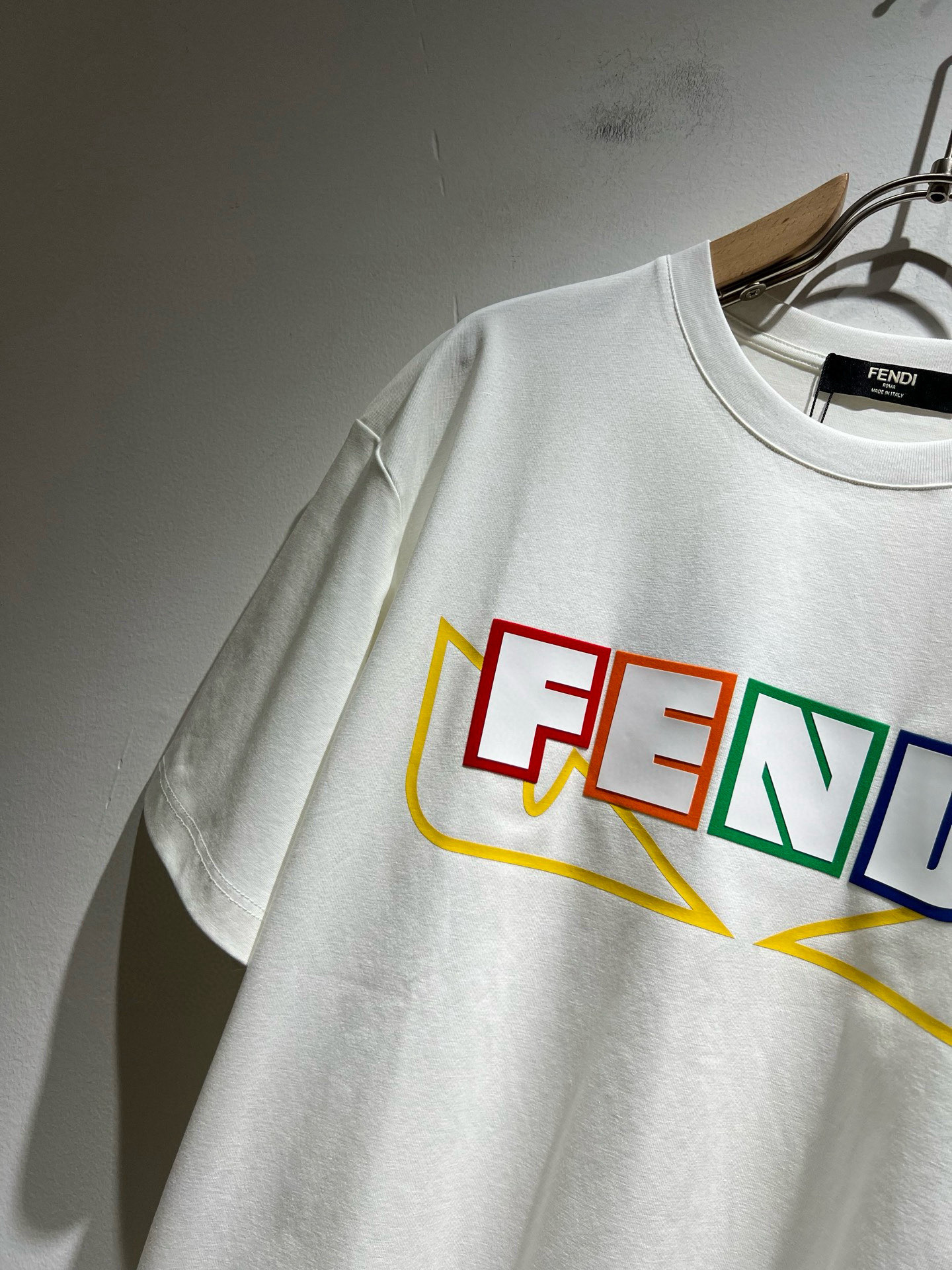 FEN*I 芬*迪2025春夏新款FD家族FF男女同款👫短袖T恤，男女同款👫百搭极简短袖。意大利原厂订单