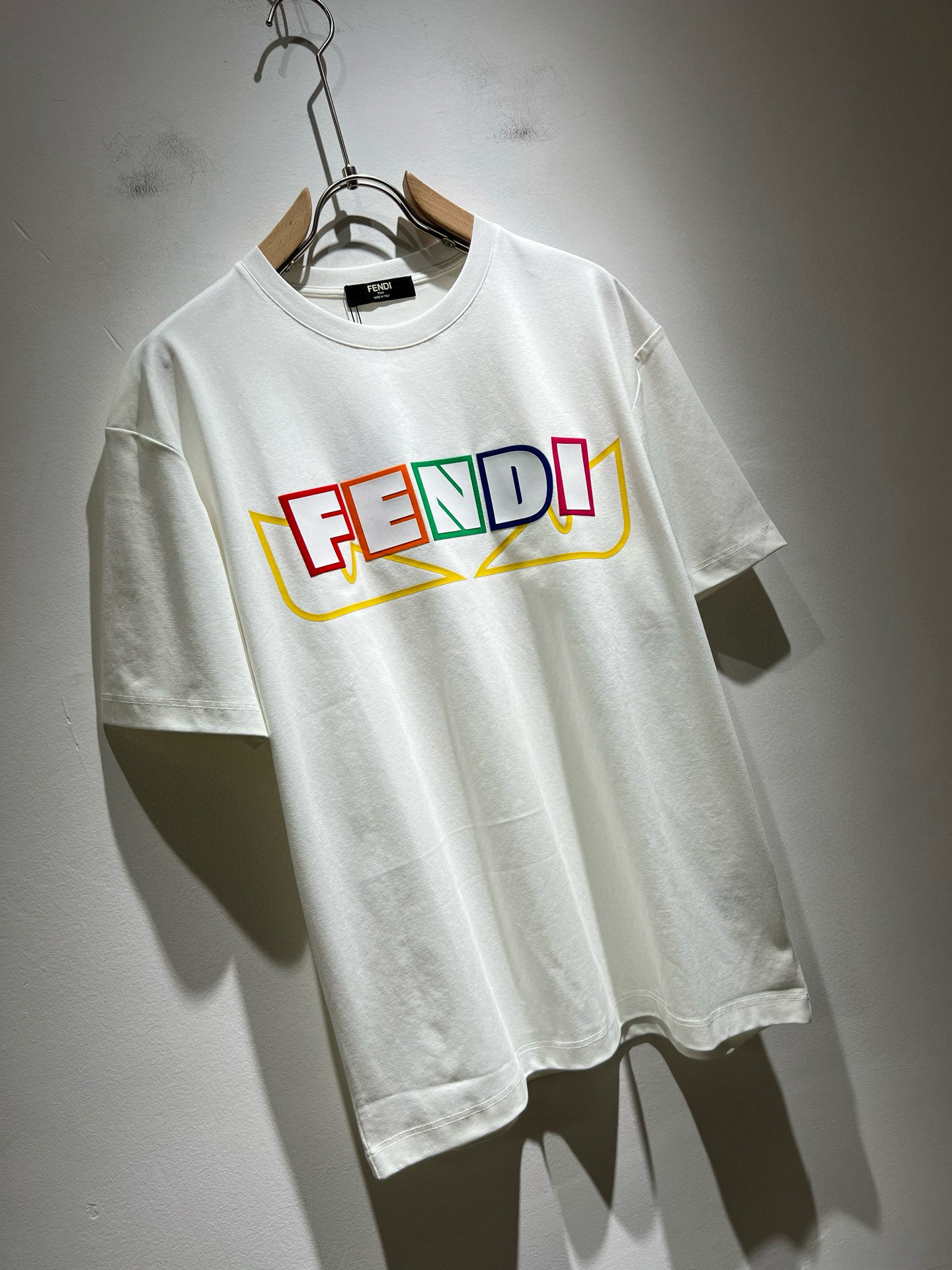 FEN*I 芬*迪2025春夏新款FD家族FF男女同款👫短袖T恤，男女同款👫百搭极简短袖。意大利原厂订单