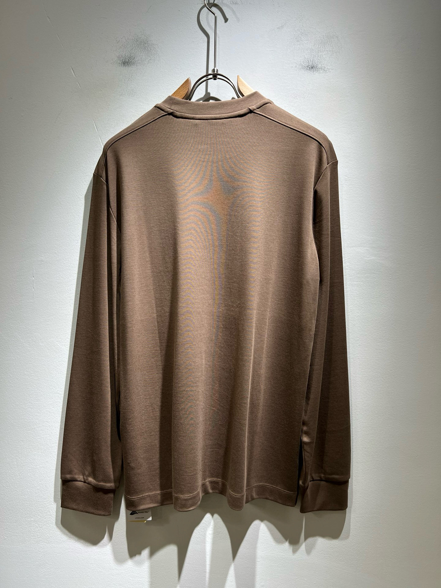 PRAD*A普*达2025秋冬新款男士长袖打底衫，最新款全网独家首上！！~既经典有时尚百搭，谁不爱啊，将