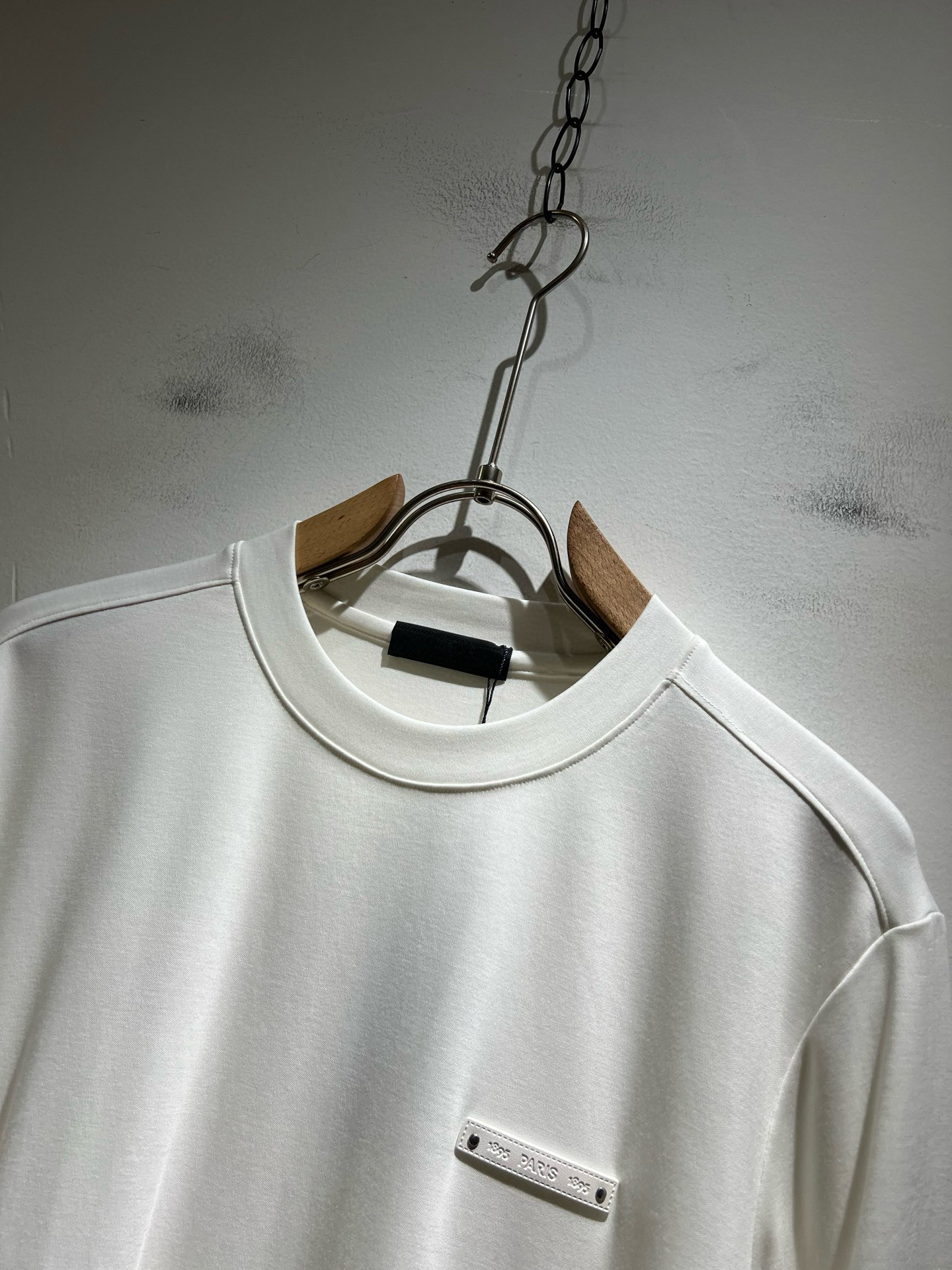 PRAD*A普*达2025秋冬新款男士长袖打底衫，最新款全网独家首上！！~既经典有时尚百搭，谁不爱啊，将