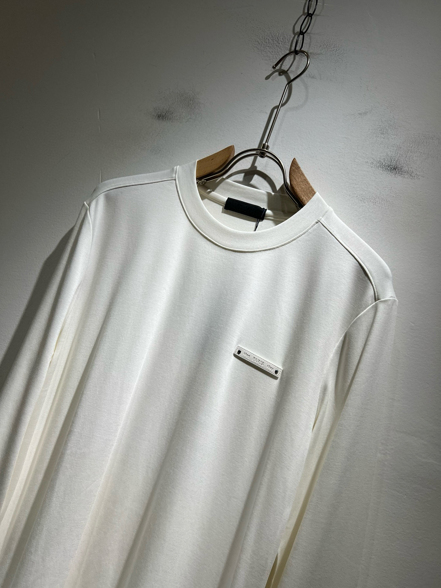 PRAD*A普*达2025秋冬新款男士长袖打底衫，最新款全网独家首上！！~既经典有时尚百搭，谁不爱啊，将