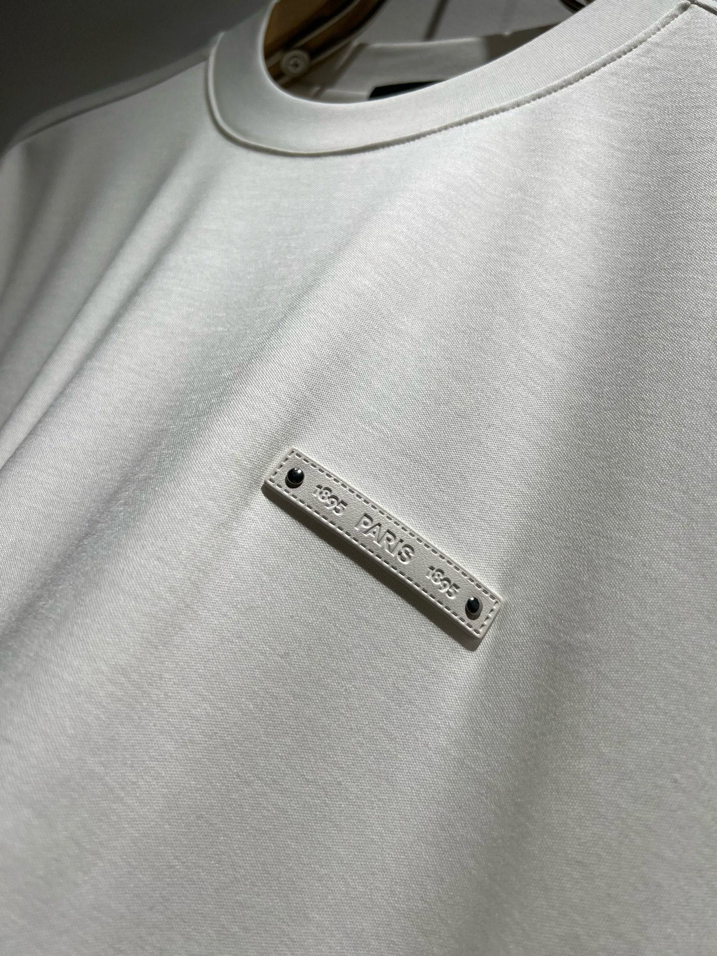 PRAD*A普*达2025秋冬新款男士长袖打底衫，最新款全网独家首上！！~既经典有时尚百搭，谁不爱啊，将