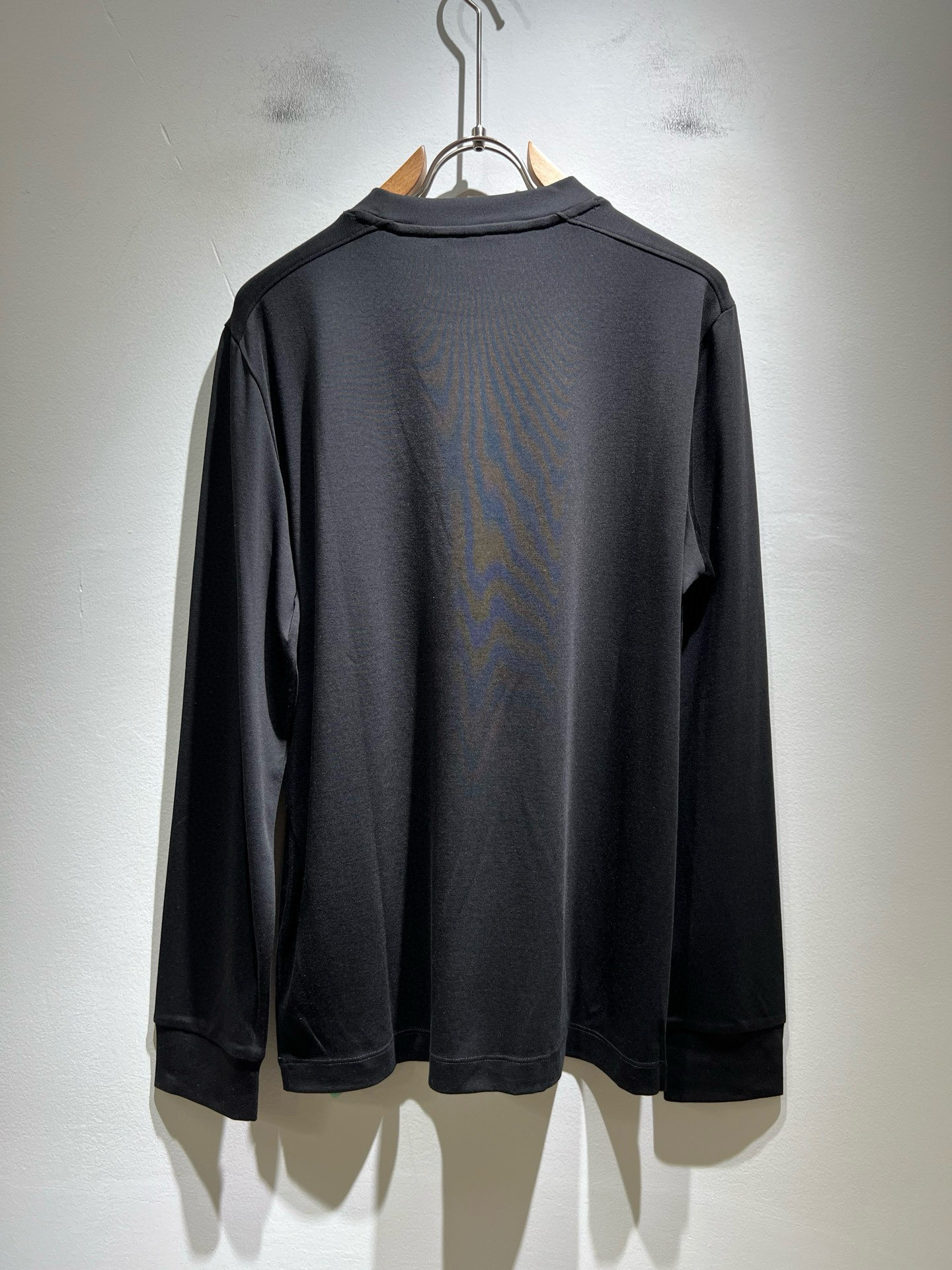 PRAD*A普*达2025秋冬新款男士长袖打底衫，最新款全网独家首上！！~既经典有时尚百搭，谁不爱啊，将