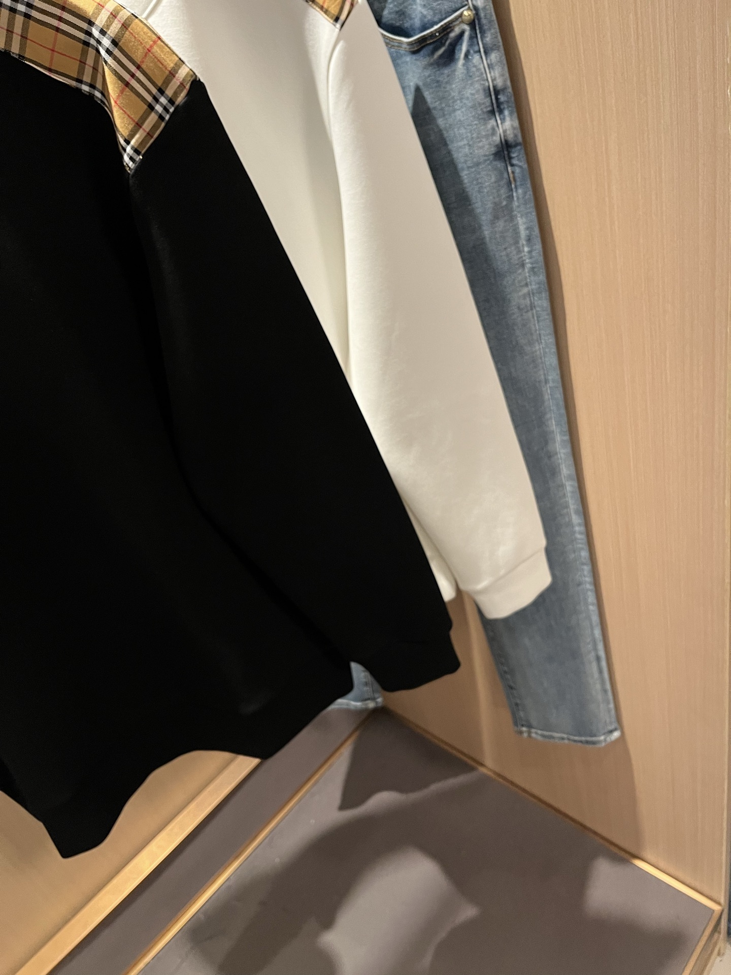 BURBER*Y巴*莉 2025秋冬新款男女同款👫基础休闲百搭棉质圆领卫衣，男女同款卫衣！贸易公司渠道稀