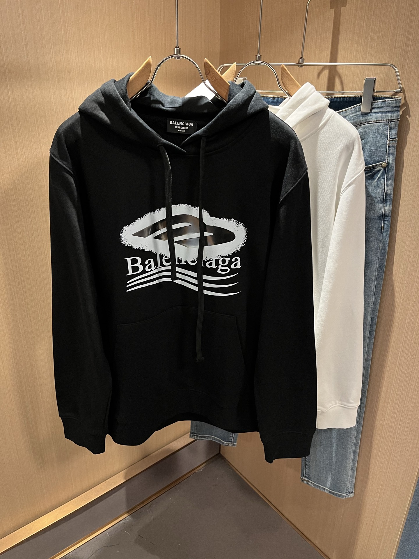 BALENCIA*巴黎*家 2025秋冬最新款连帽百搭卫衣，男女同款👫❤️经典标志图案字母logo图案压