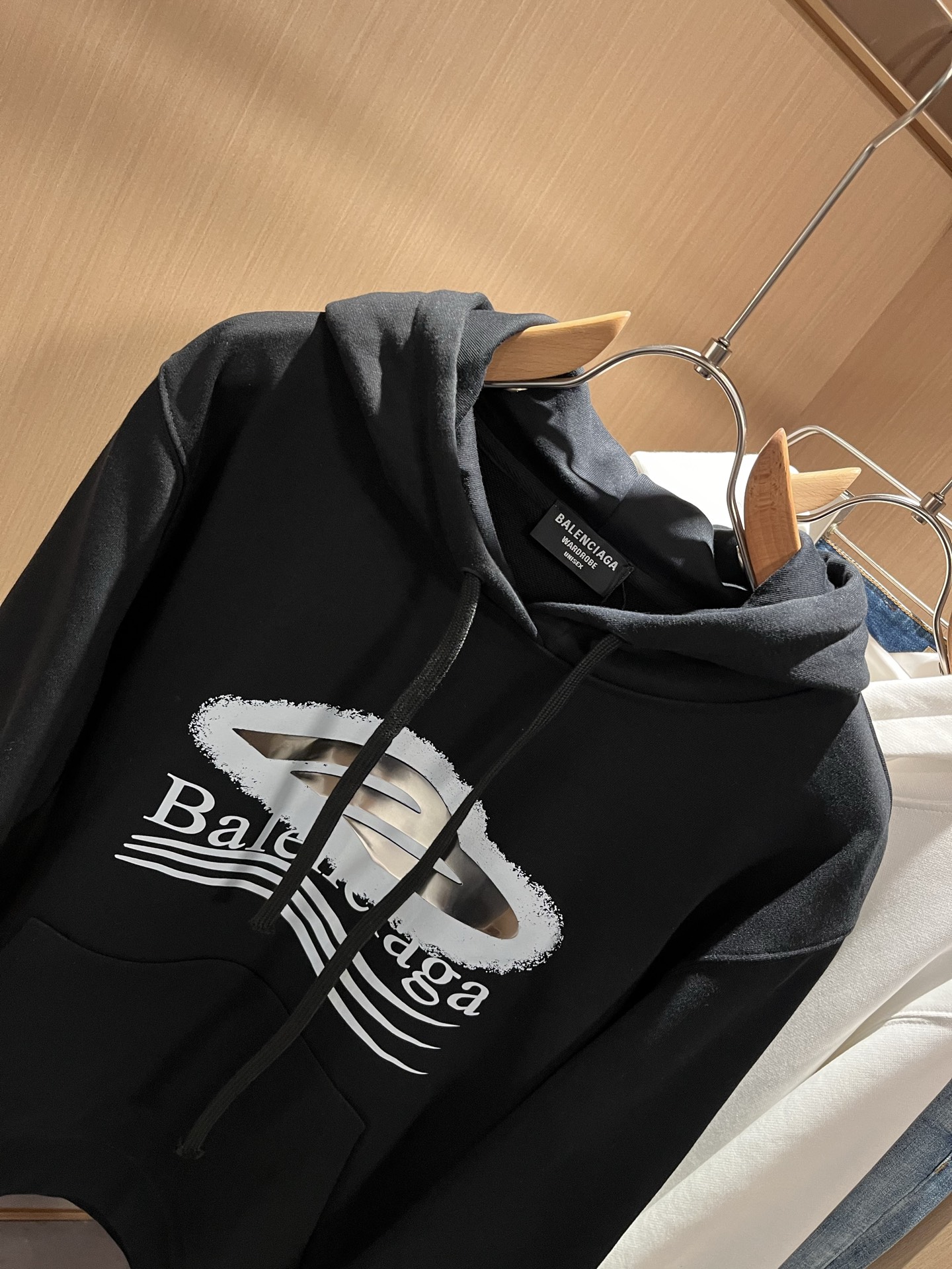 BALENCIA*巴黎*家 2025秋冬最新款连帽百搭卫衣，男女同款👫❤️经典标志图案字母logo图案压