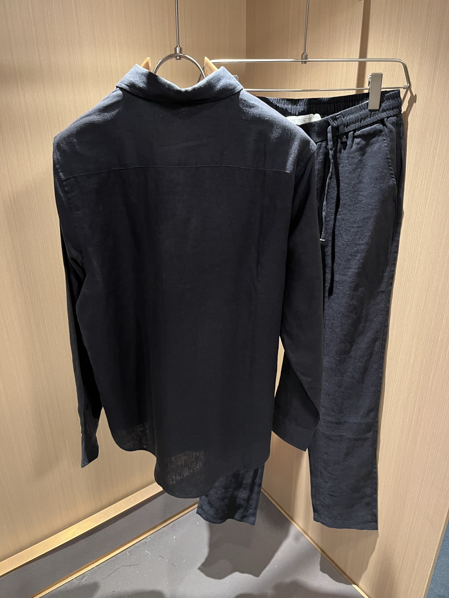 Loro Piana诺悠翩雅 2025秋冬男士套装，最新的贸易订单全品相！！网红款！上身舒适透气，不僵硬