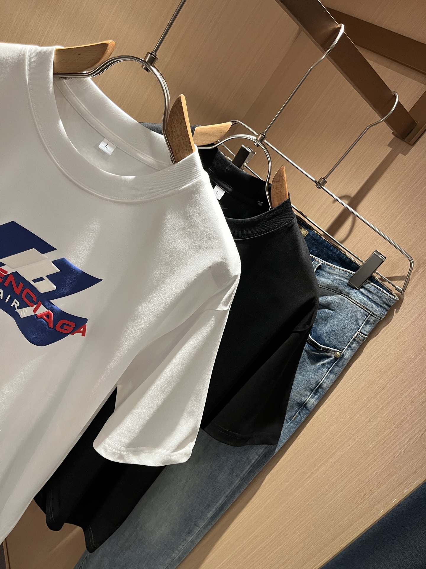 Her*mes爱*仕2025春夏新款男女同款👫短袖T恤，全新升级百搭基础款，低调奢华，品格之选！甄选优质