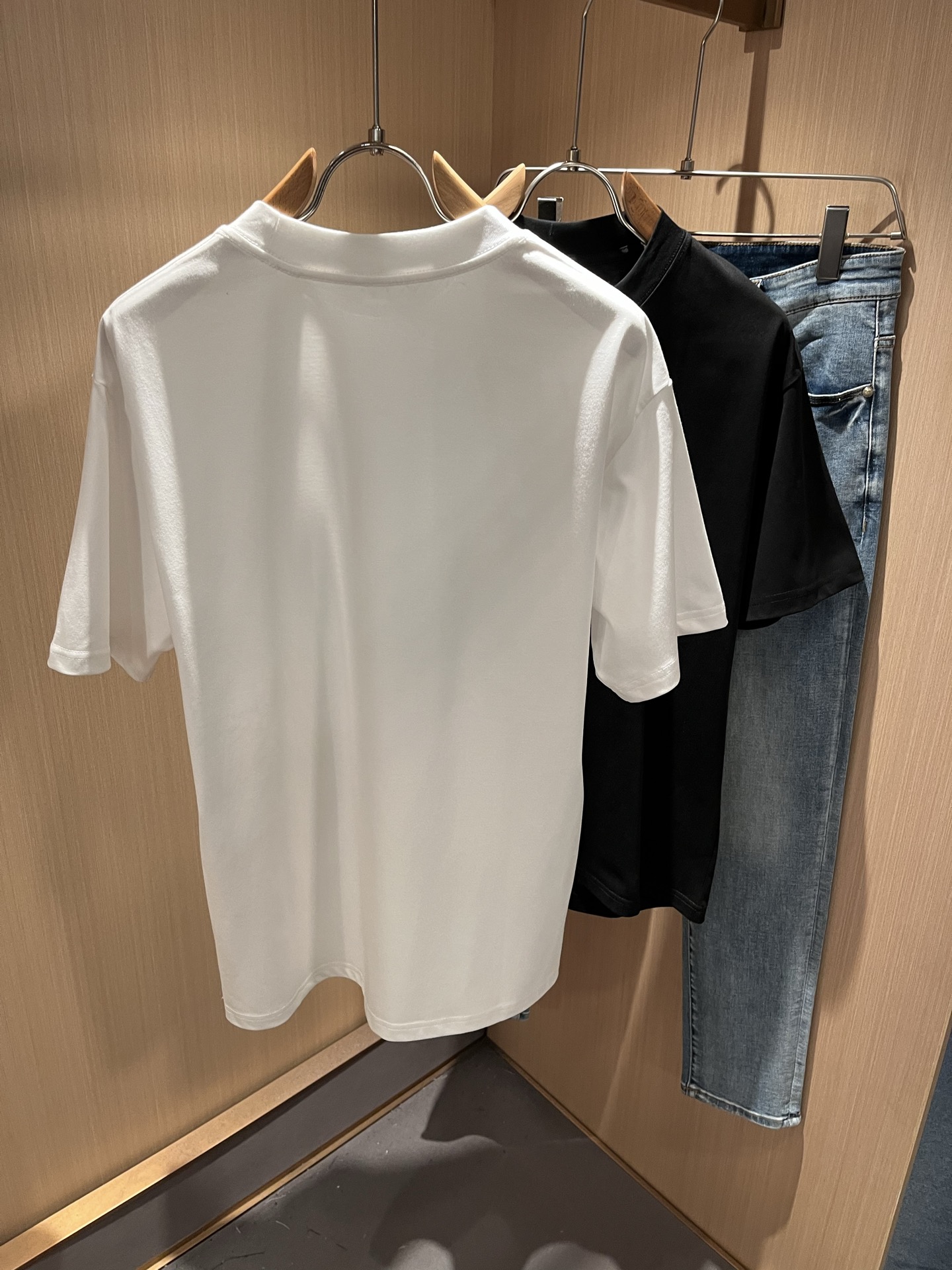 Her*mes爱*仕2025春夏新款男女同款👫短袖T恤，全新升级百搭基础款，低调奢华，品格之选！甄选优质