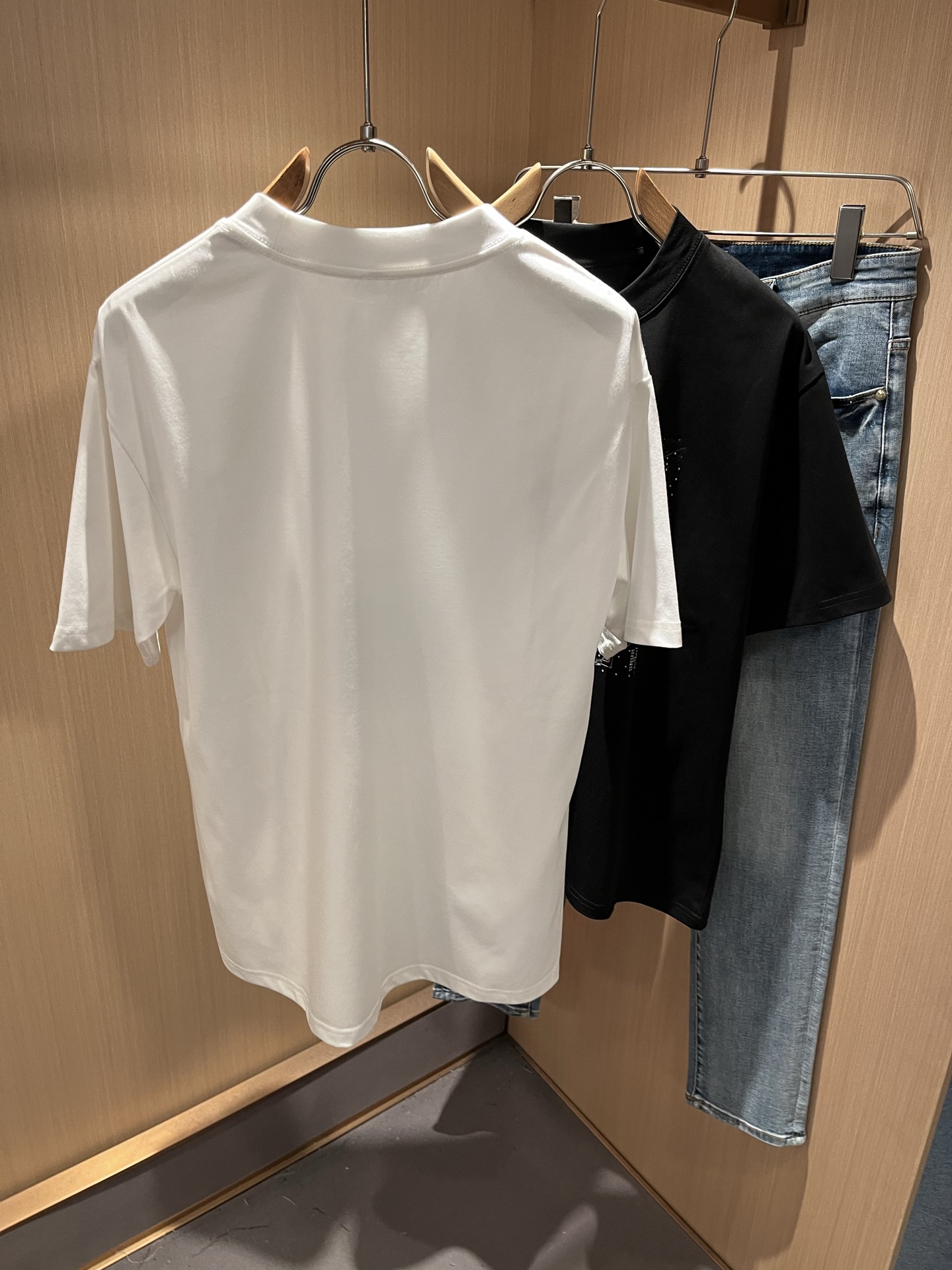 Her*mes爱*仕2025春夏新款男女同款👫短袖T恤，全新升级百搭基础款，低调奢华，品格之选！甄选优质