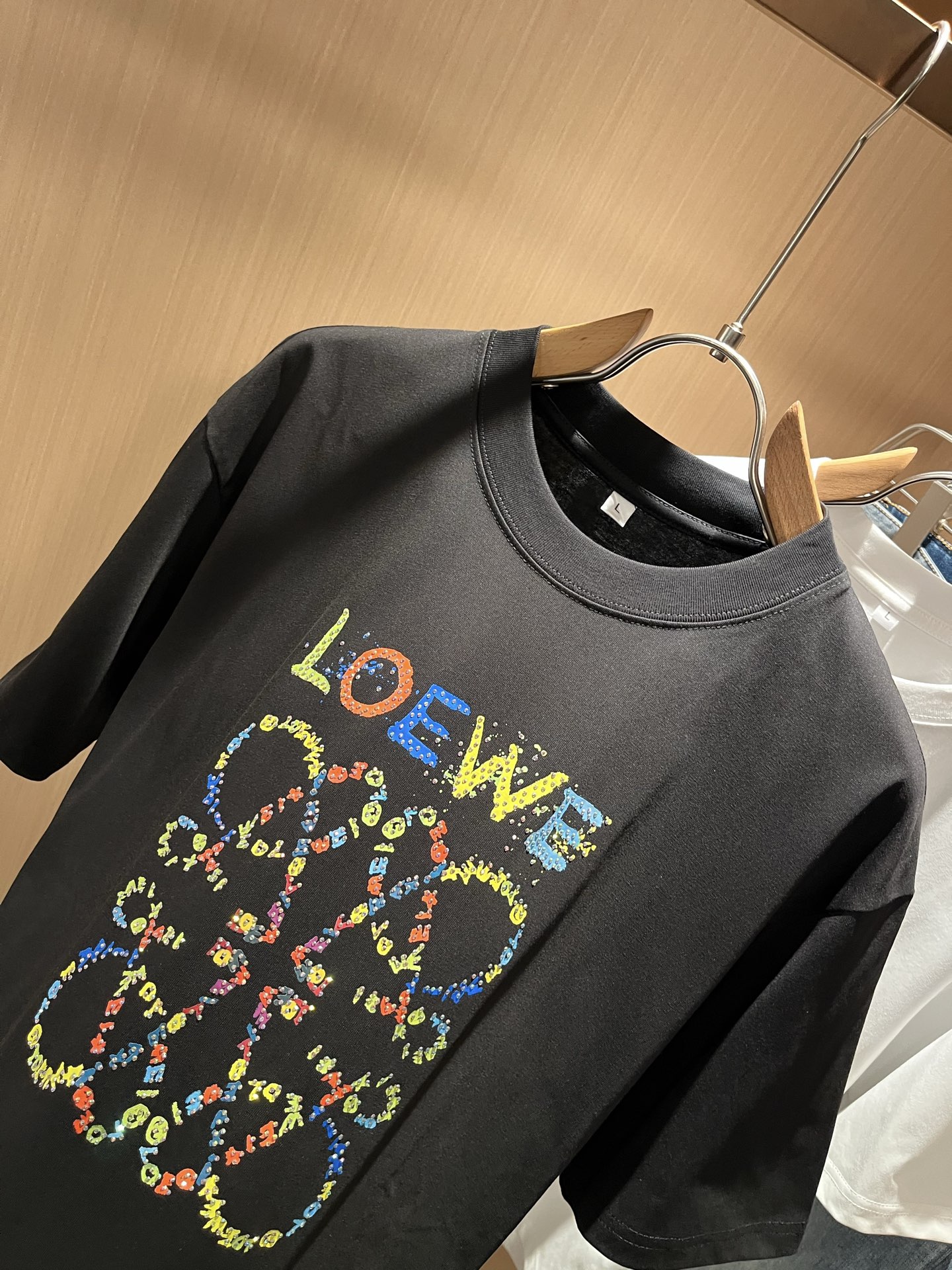 LOE*WE罗*威 2025春夏新款男女同款👫短袖T恤，意大利原厂订单渠道，极具个性高级风，标志logo