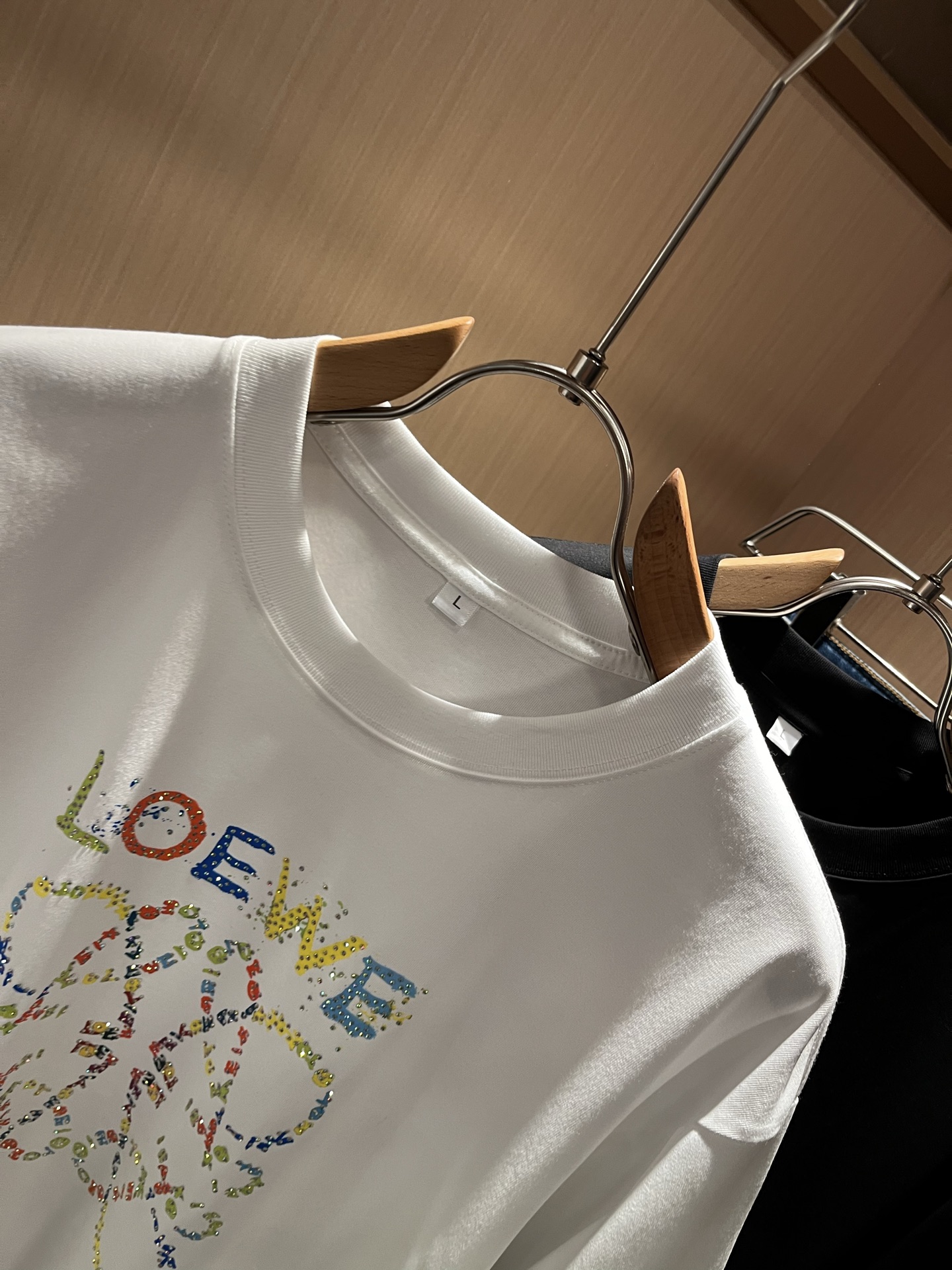 LOE*WE罗*威 2025春夏新款男女同款👫短袖T恤，意大利原厂订单渠道，极具个性高级风，标志logo