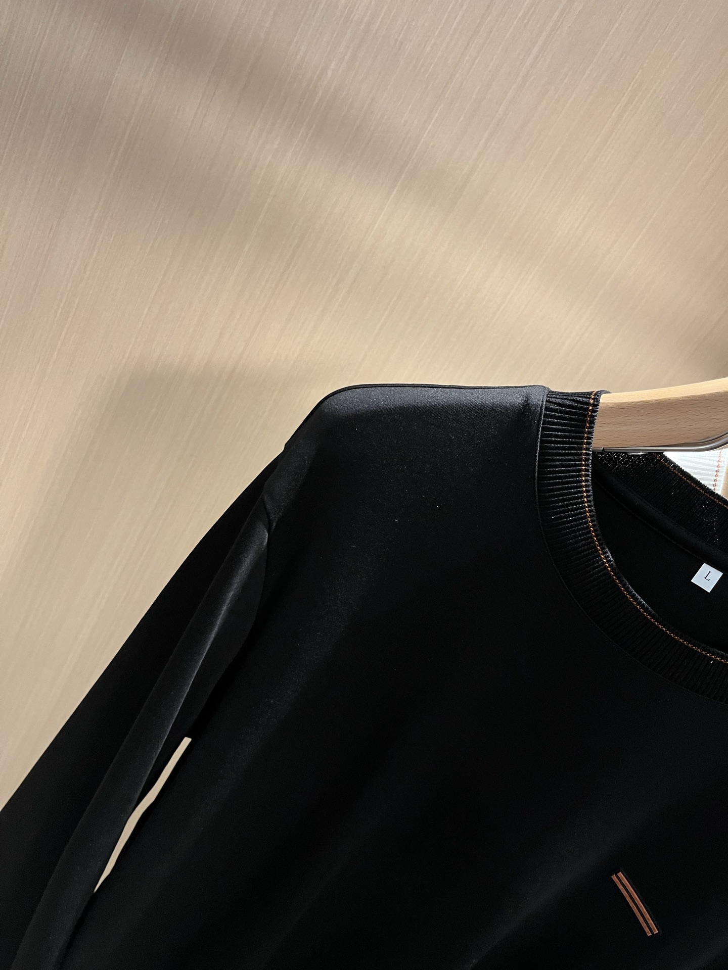 Ermenegildo Zeg*a杰*亚 2025秋冬新品男士长袖休闲打底衫，外贸公司订单！是杰尼亚经典