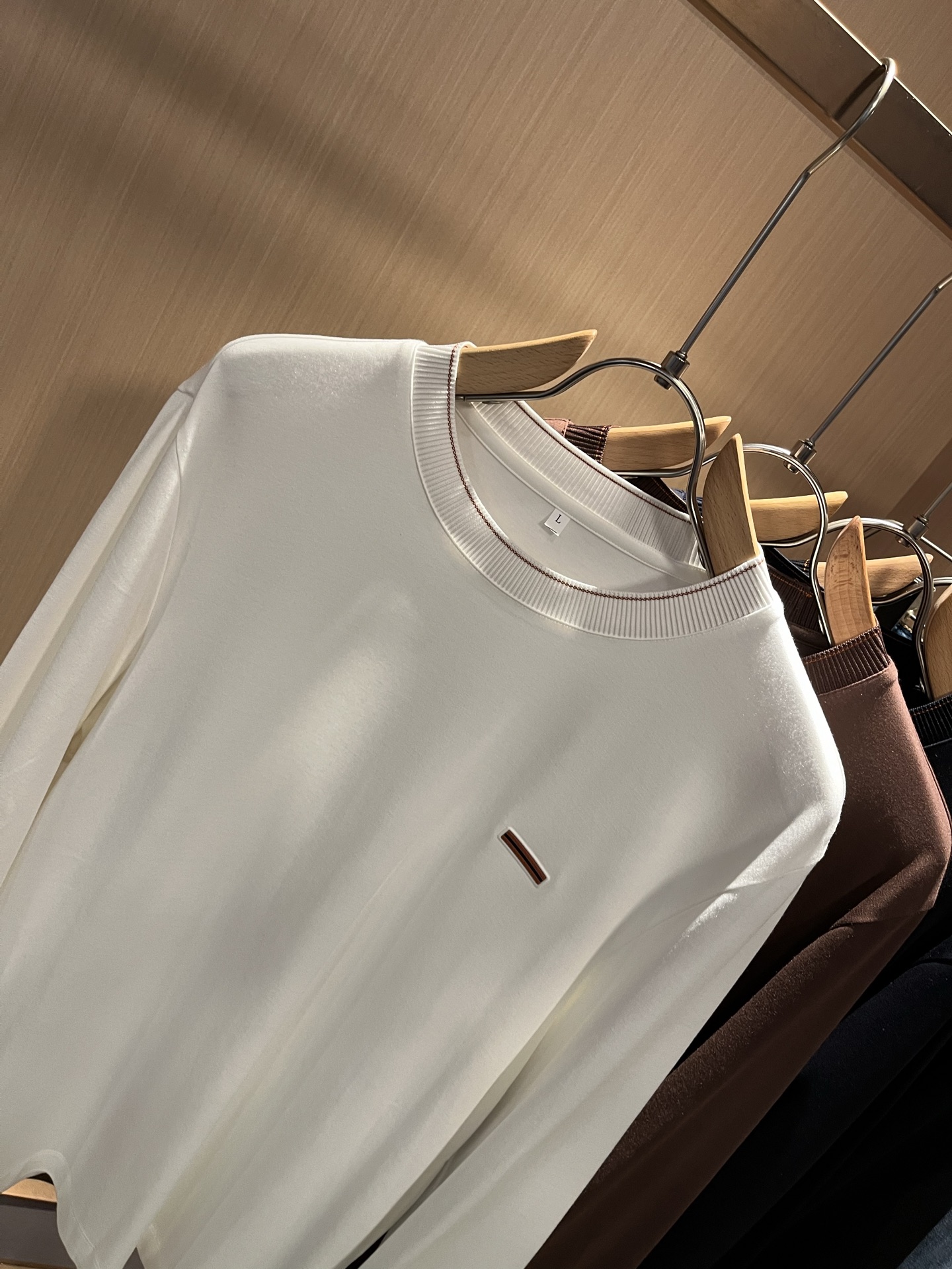 Ermenegildo Zeg*a杰*亚 2025秋冬新品男士长袖休闲打底衫，外贸公司订单！是杰尼亚经典