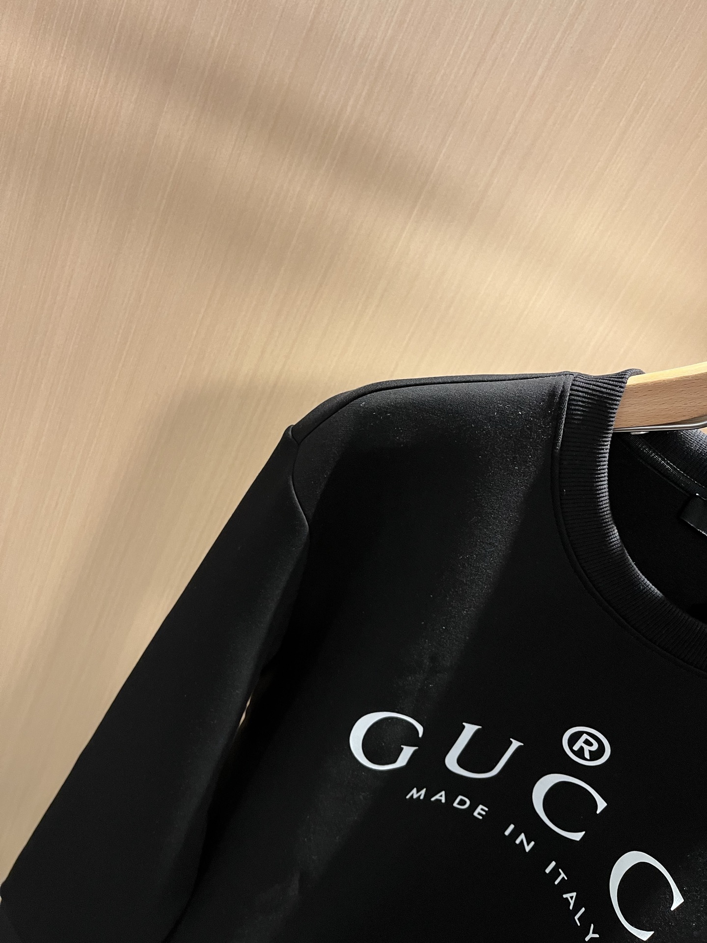Gucc*古家2025秋冬最新系列基础圆领男女同款👫卫衣，男女同款！贸易公司渠道稀出，同步官网发售 ！ 