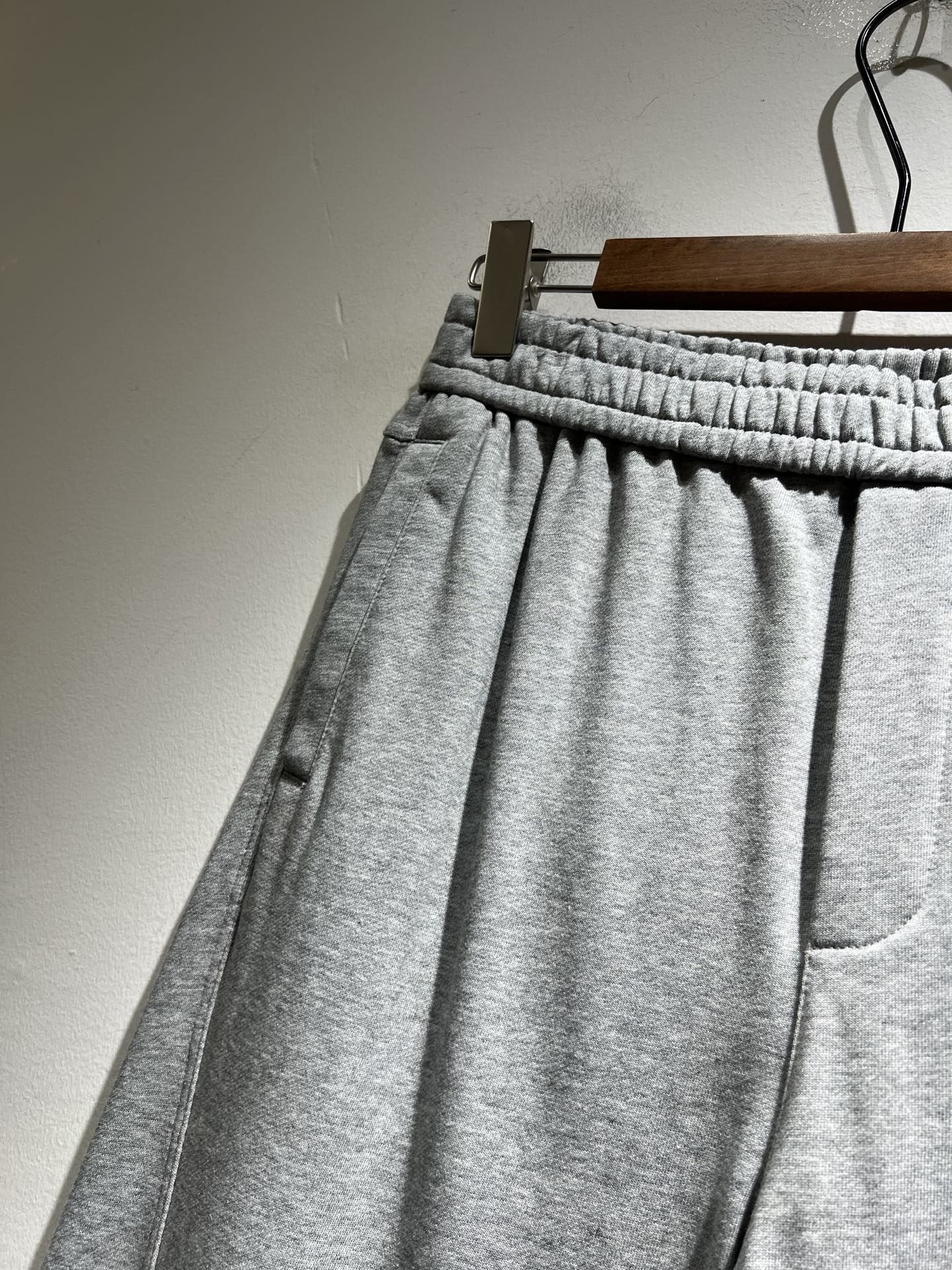 ARCTER*X始*祖鸟 2025秋冬新款休闲运动风格休闲裤，户外品牌可能大家第一想到的就是加拿大鹅、始