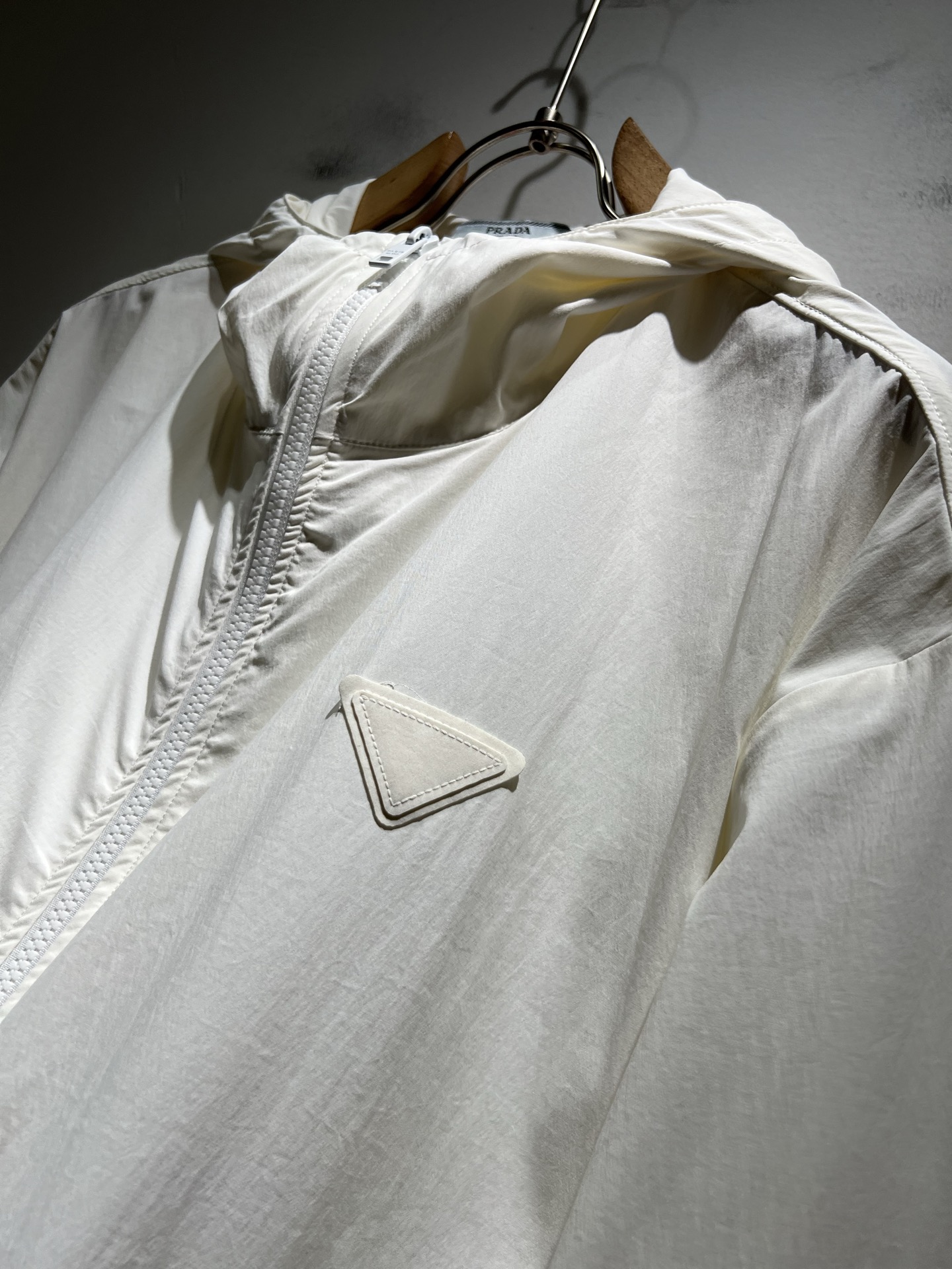 PRAD*A普*达2025秋冬休闲夹克外套，最新时尚休闲拉链夹克，时尚夹克外套!贸易公司渠道稀出，同步官