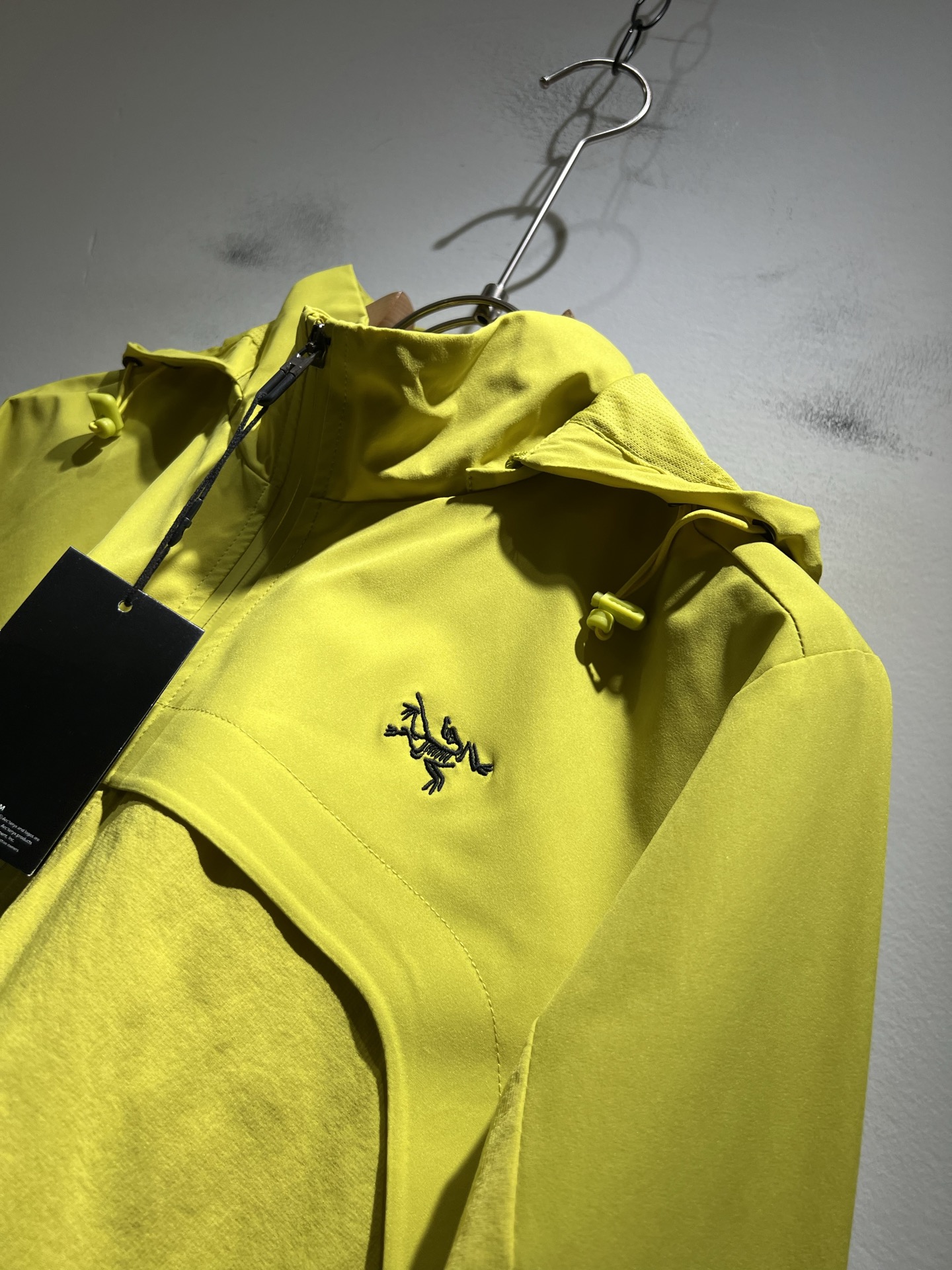 ARCTER*X始*祖鸟 2025秋冬新款男女同款👫夹克外套，户外品牌可能大家第一想到的就是加拿大鹅、始