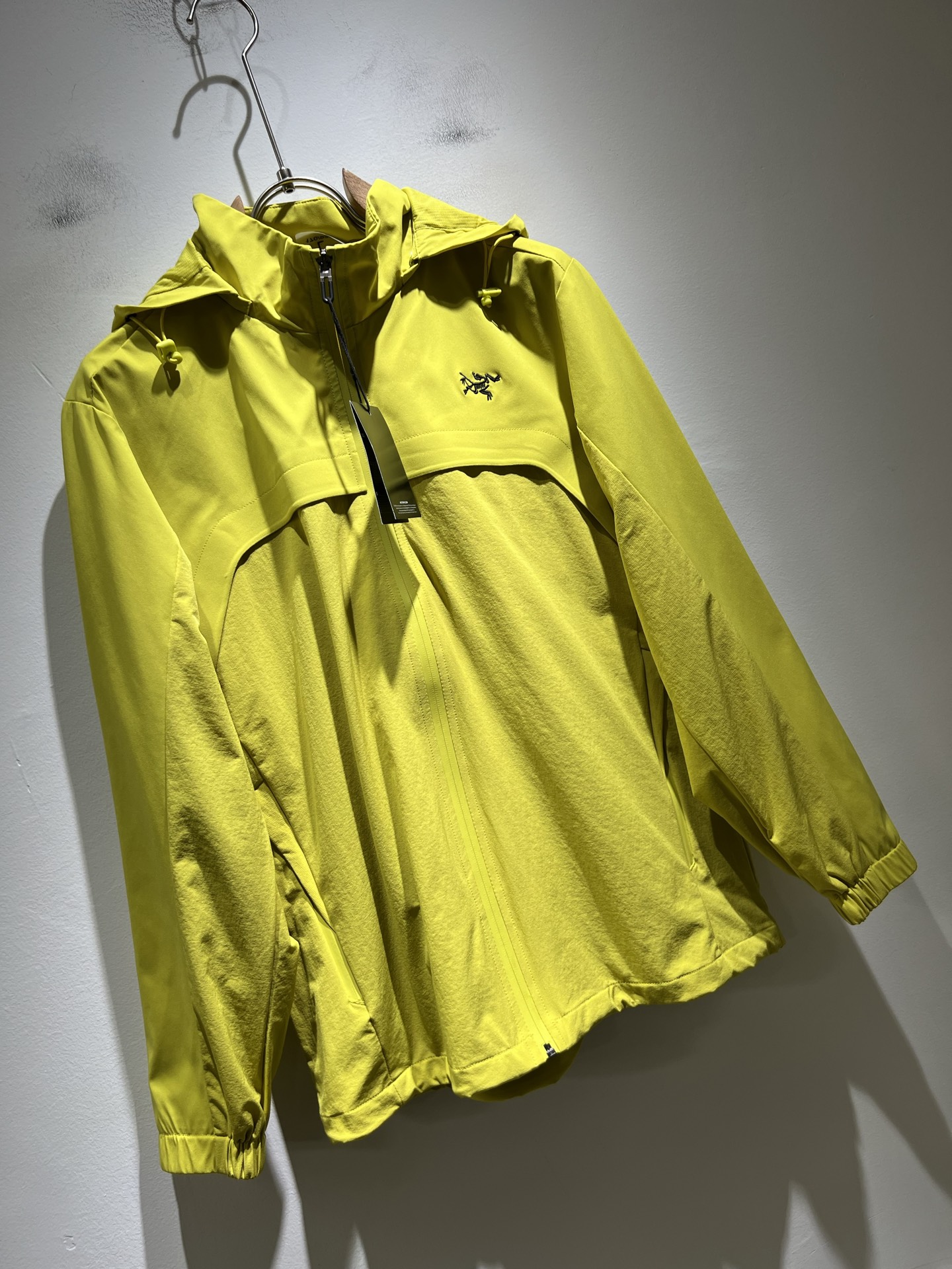 ARCTER*X始*祖鸟 2025秋冬新款男女同款👫夹克外套，户外品牌可能大家第一想到的就是加拿大鹅、始